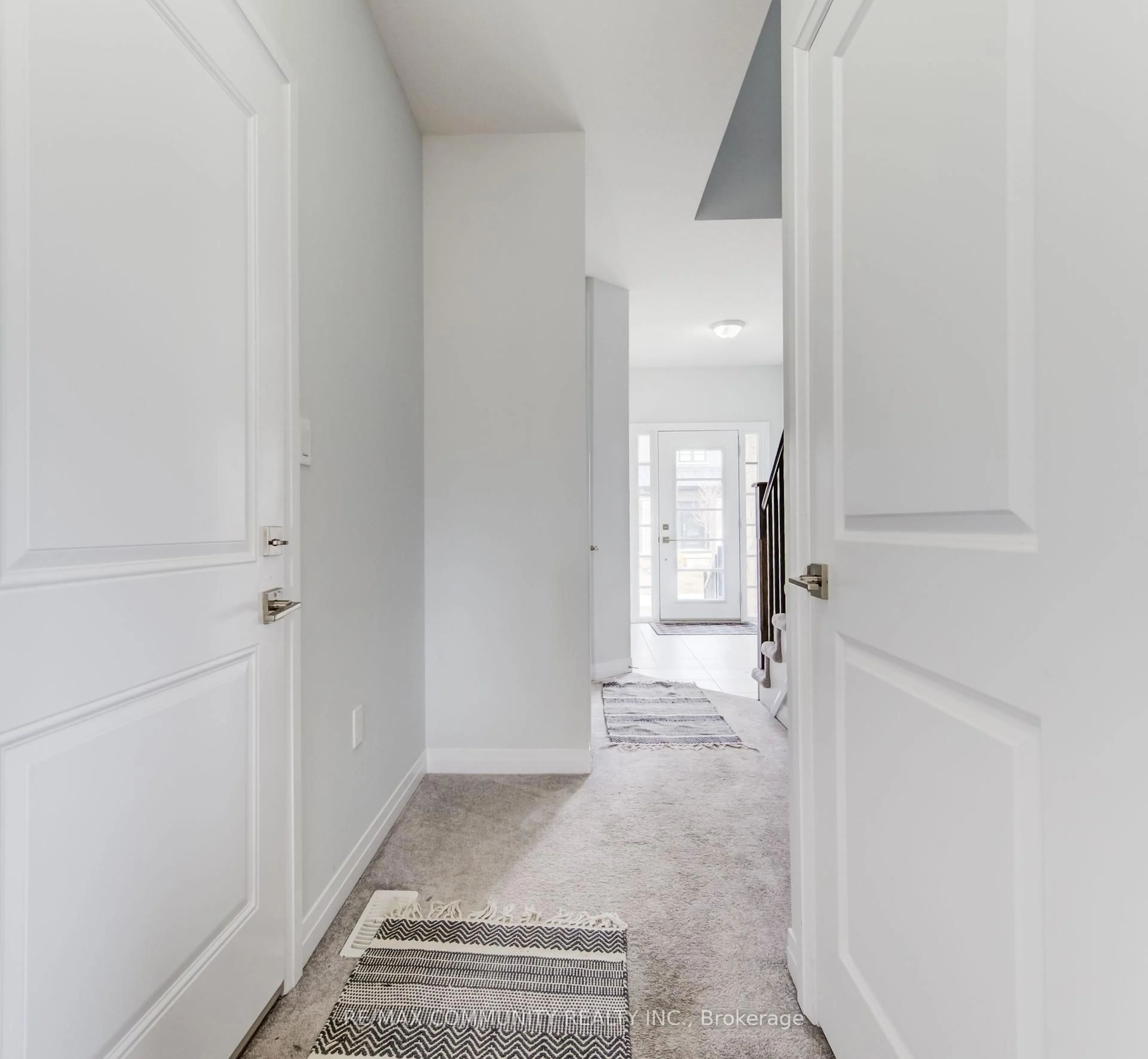 Indoor entryway for 520 Grey St #25, Brantford Ontario N3S 0K1
