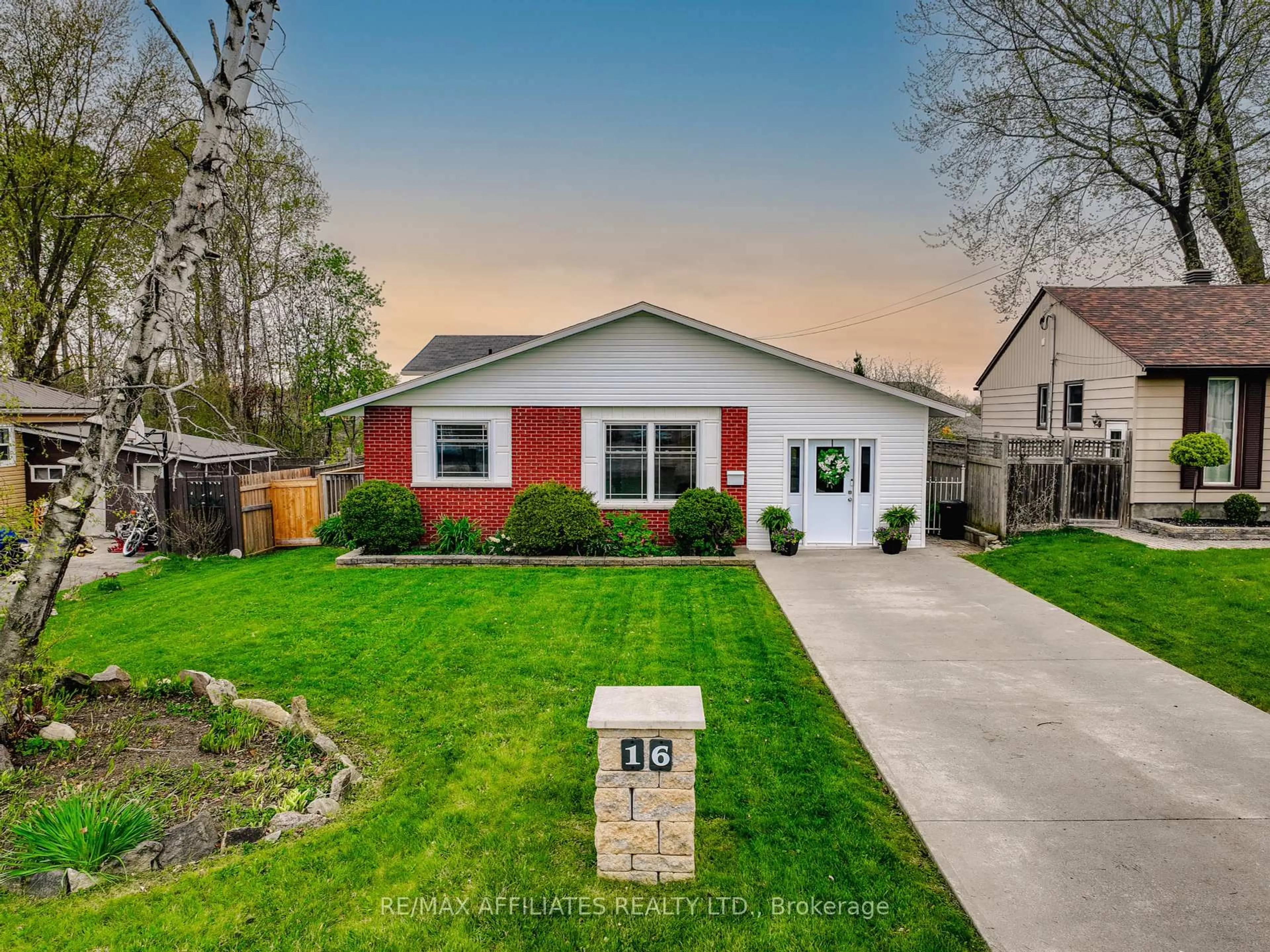 Home with brick exterior material, street for 16 Duke St, Brockville Ontario K6V 3J1
