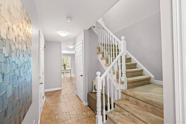 Additional image 31 of 28 Vennio Lane