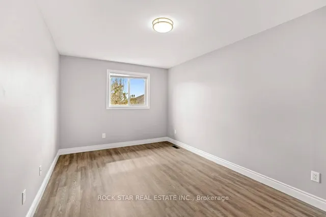 Additional image 13 of 28 Vennio Lane