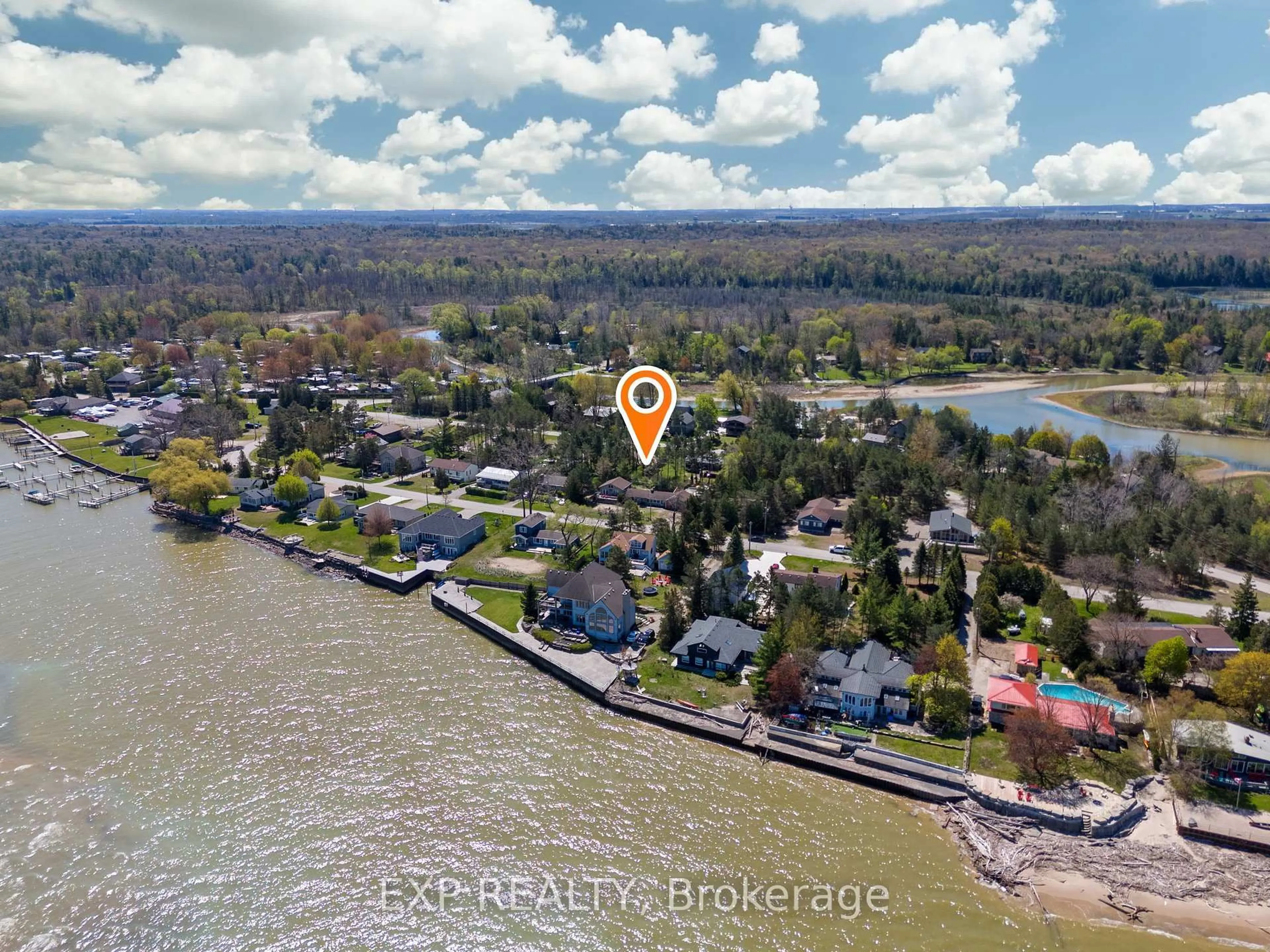 A pic from outside/outdoor area/front of a property/back of a property/a pic from drone, water/lake/river/ocean view for 7495 Dune Dr, Lambton Shores Ontario N0M 2L0