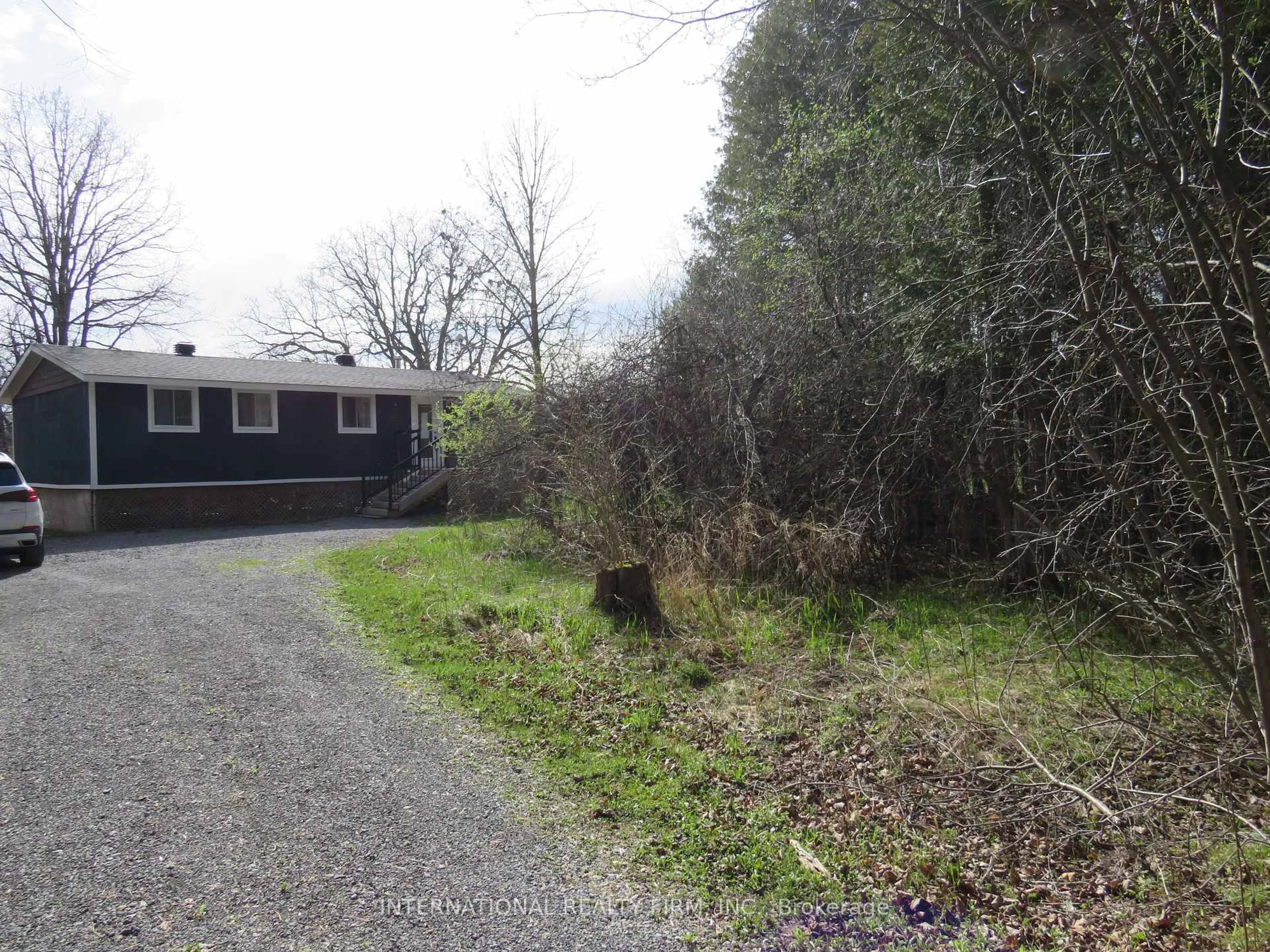 A pic from outside/outdoor area/front of a property/back of a property/a pic from drone, unknown for 175 BORDEN Rd, Carleton Place Ontario K7C 3P1