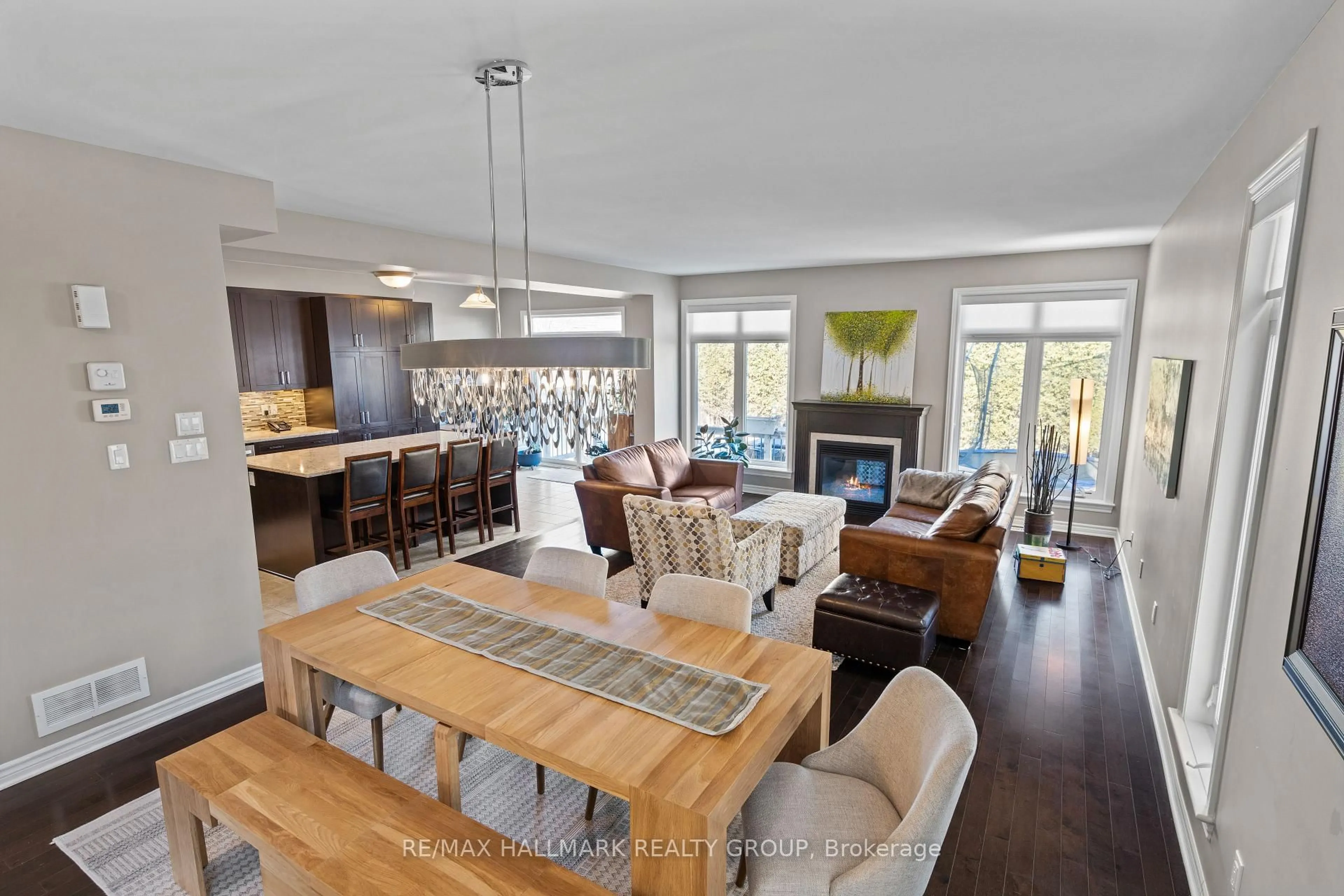 Open concept kitchen, unknown for 816 Slattery's Field St, Ottawa Ontario K1T 0J1