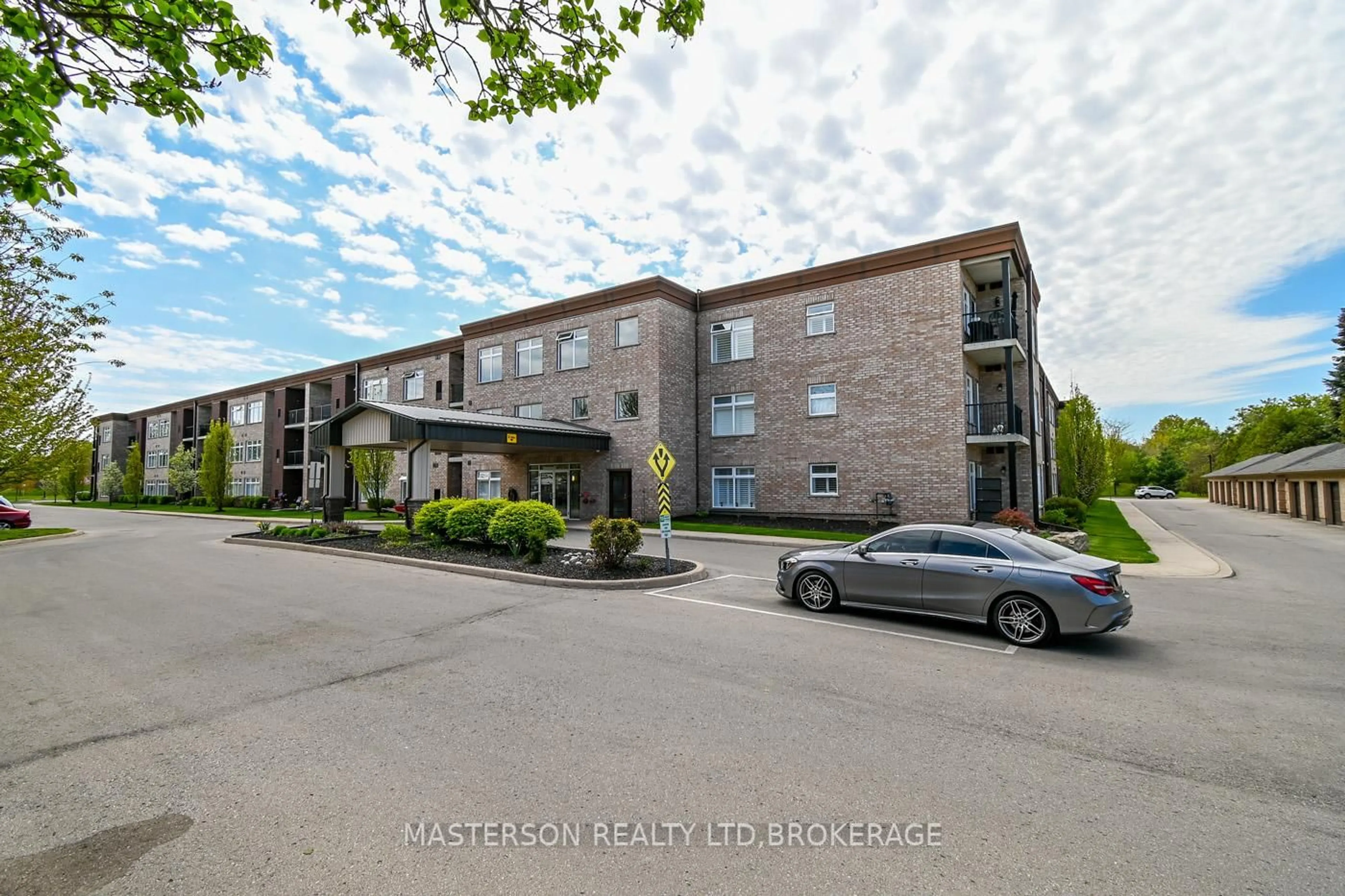 Unknown for 4644 Pettit Ave #203, Niagara Falls Ontario L2E 6L5