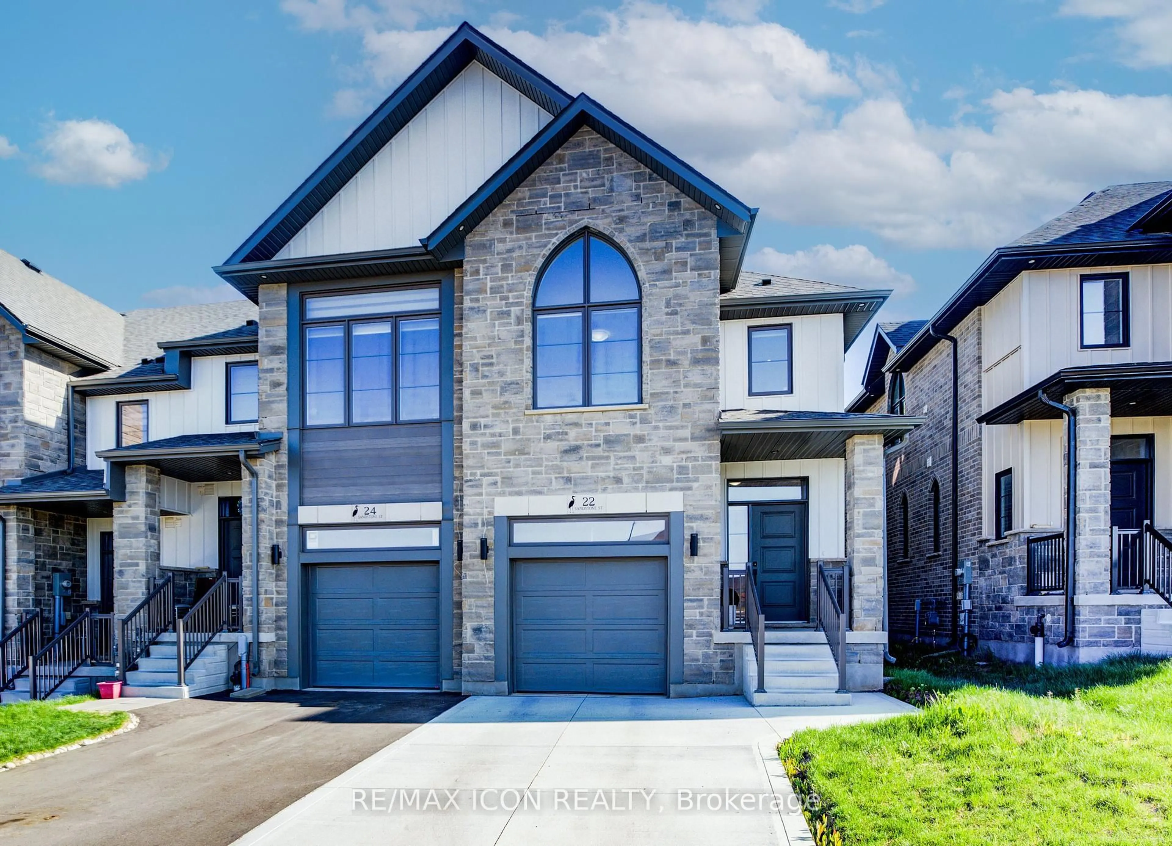 Home with brick exterior material, street for 22 Sandstone St, Cambridge Ontario N1S 0E4