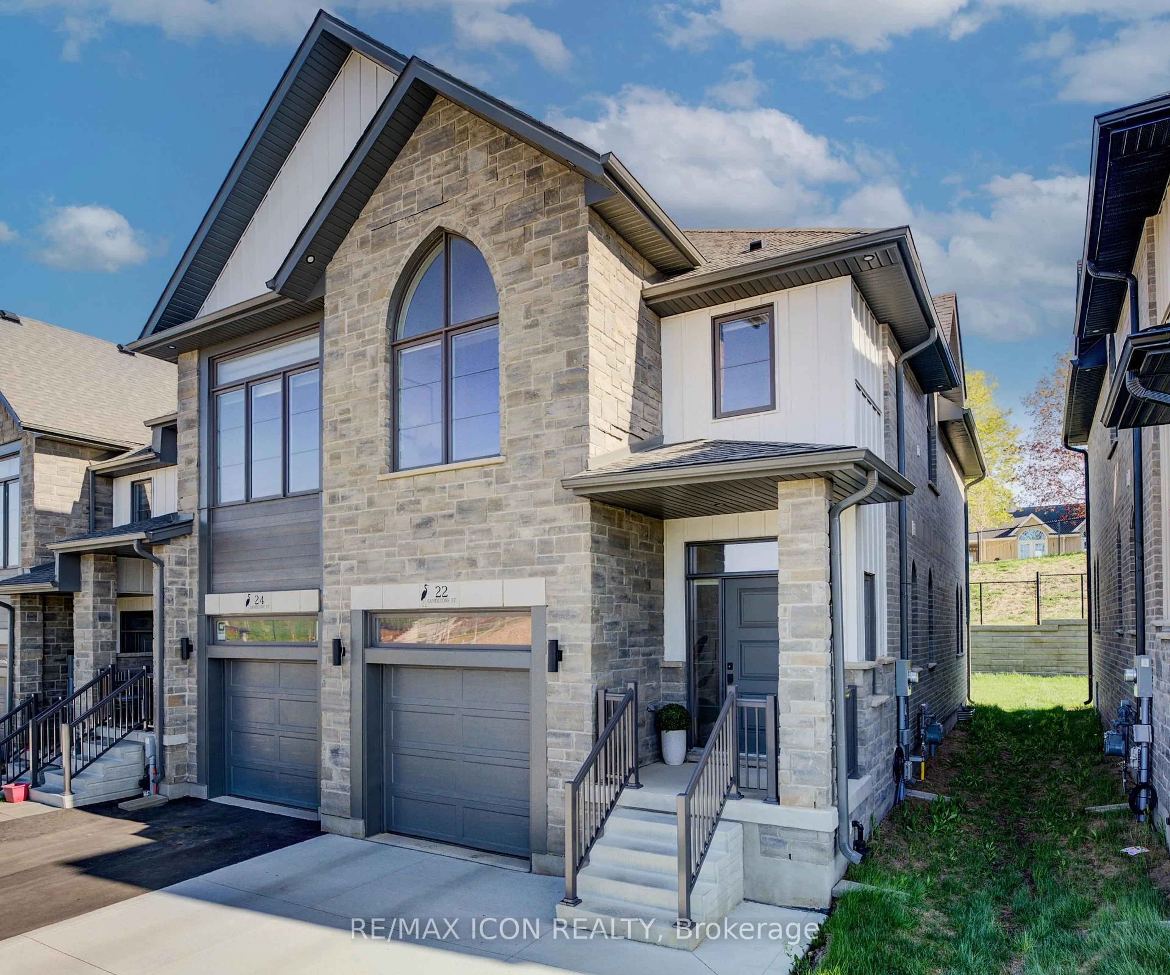Home with brick exterior material, street for 22 Sandstone St, Cambridge Ontario N1S 0E4