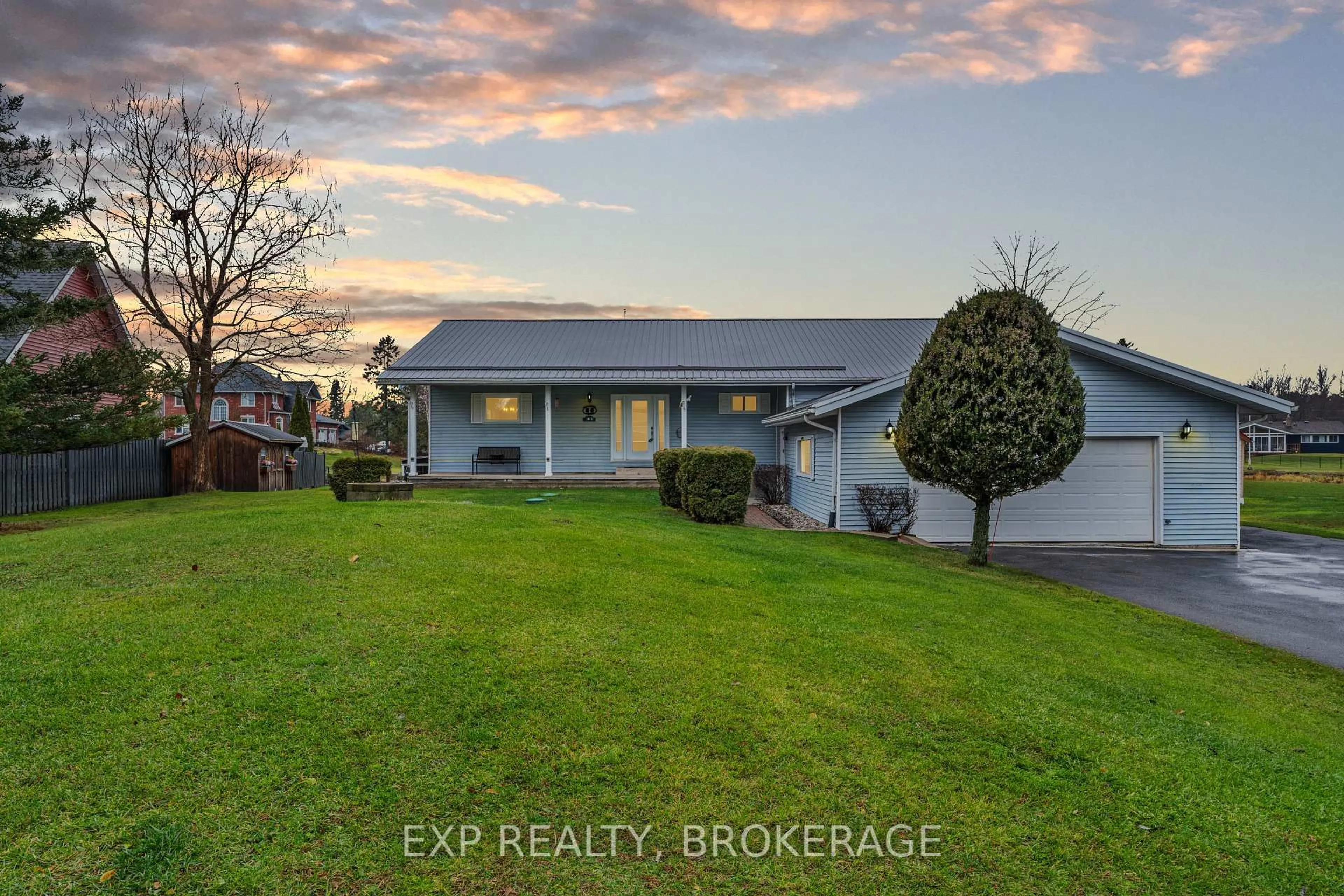 A pic from outside/outdoor area/front of a property/back of a property/a pic from drone, water/lake/river/ocean view for 103 WILLOWBANK Rd, Front of Leeds & Seeleys Bay Ontario K7G 2V5