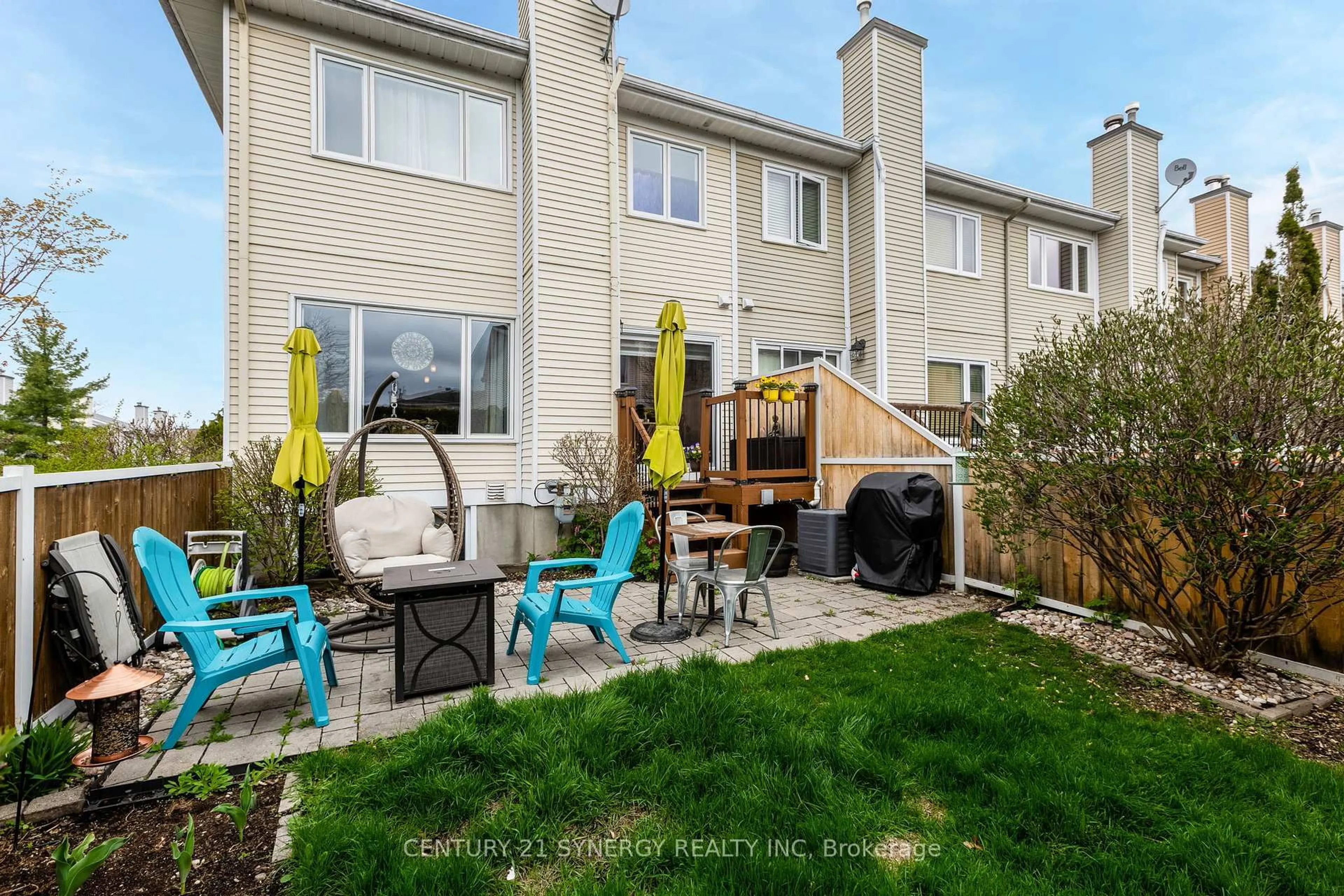 Patio, street for 6088 Red Willow Dr #18, Ottawa Ontario K1C 7J6