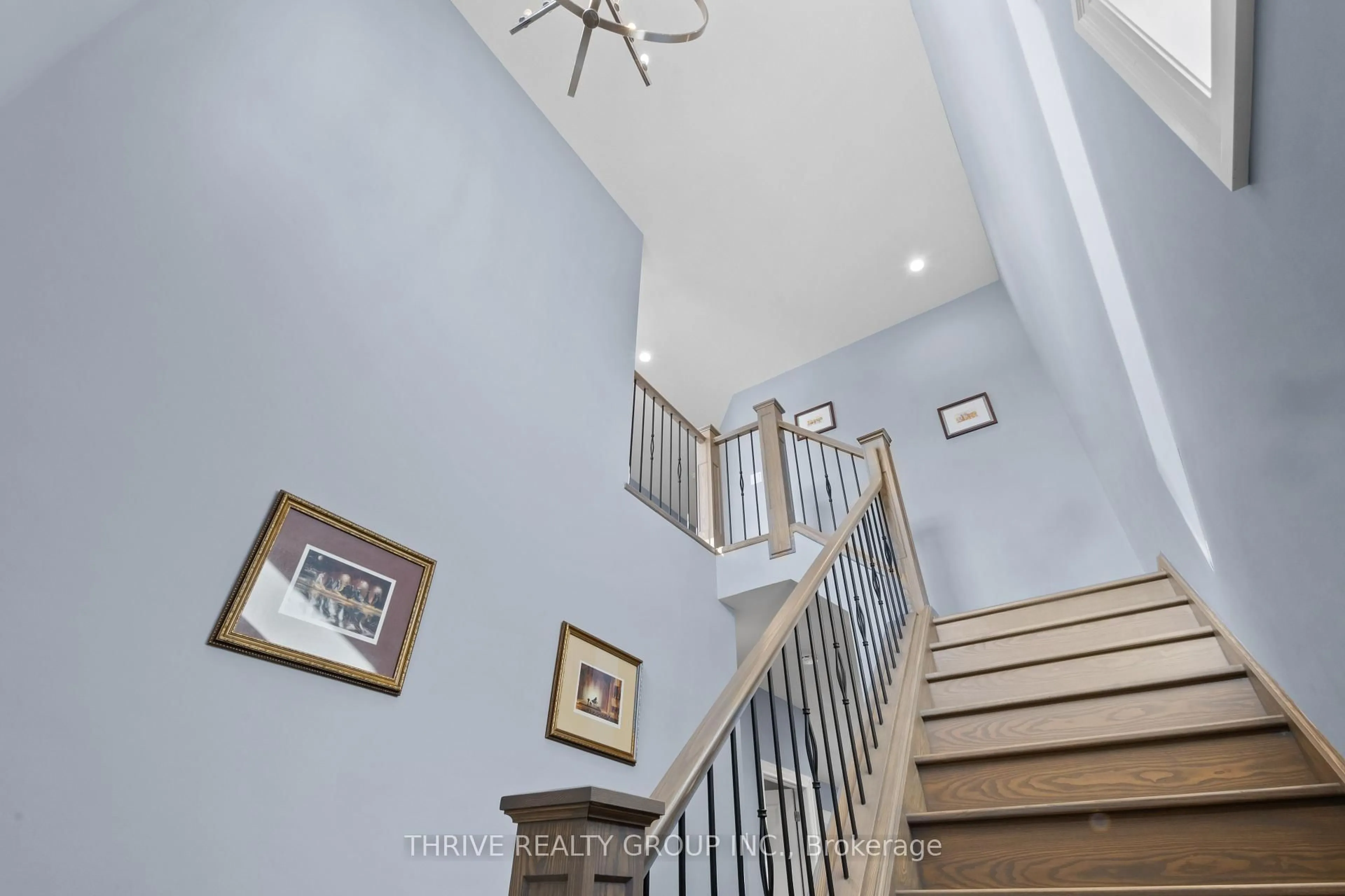 Stairs for 2128 Coronation Dr, London North Ontario N6G 0A7
