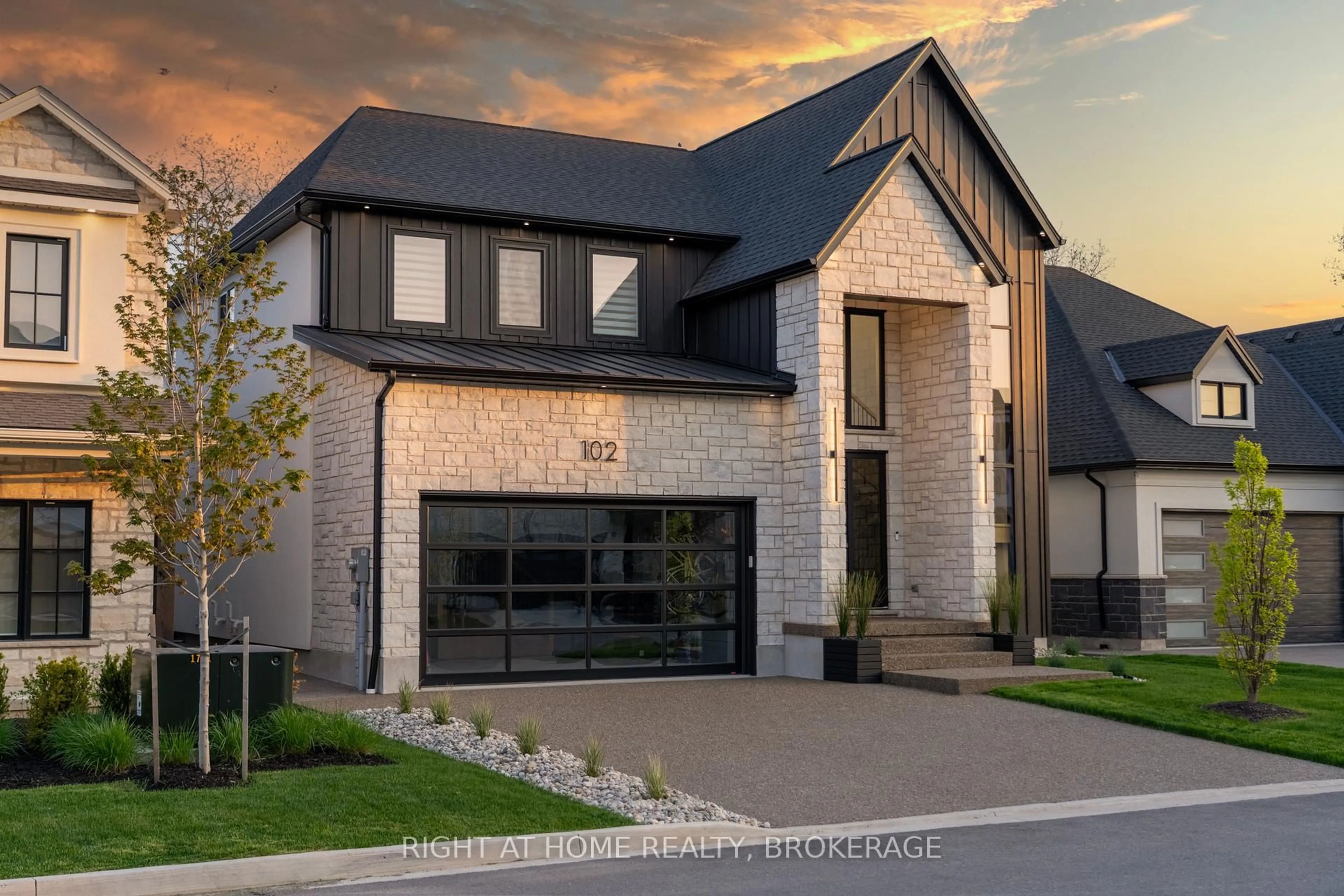 Home with brick exterior material, street for 102 Millpond Rd, Niagara-on-the-Lake Ontario L0S 1J1