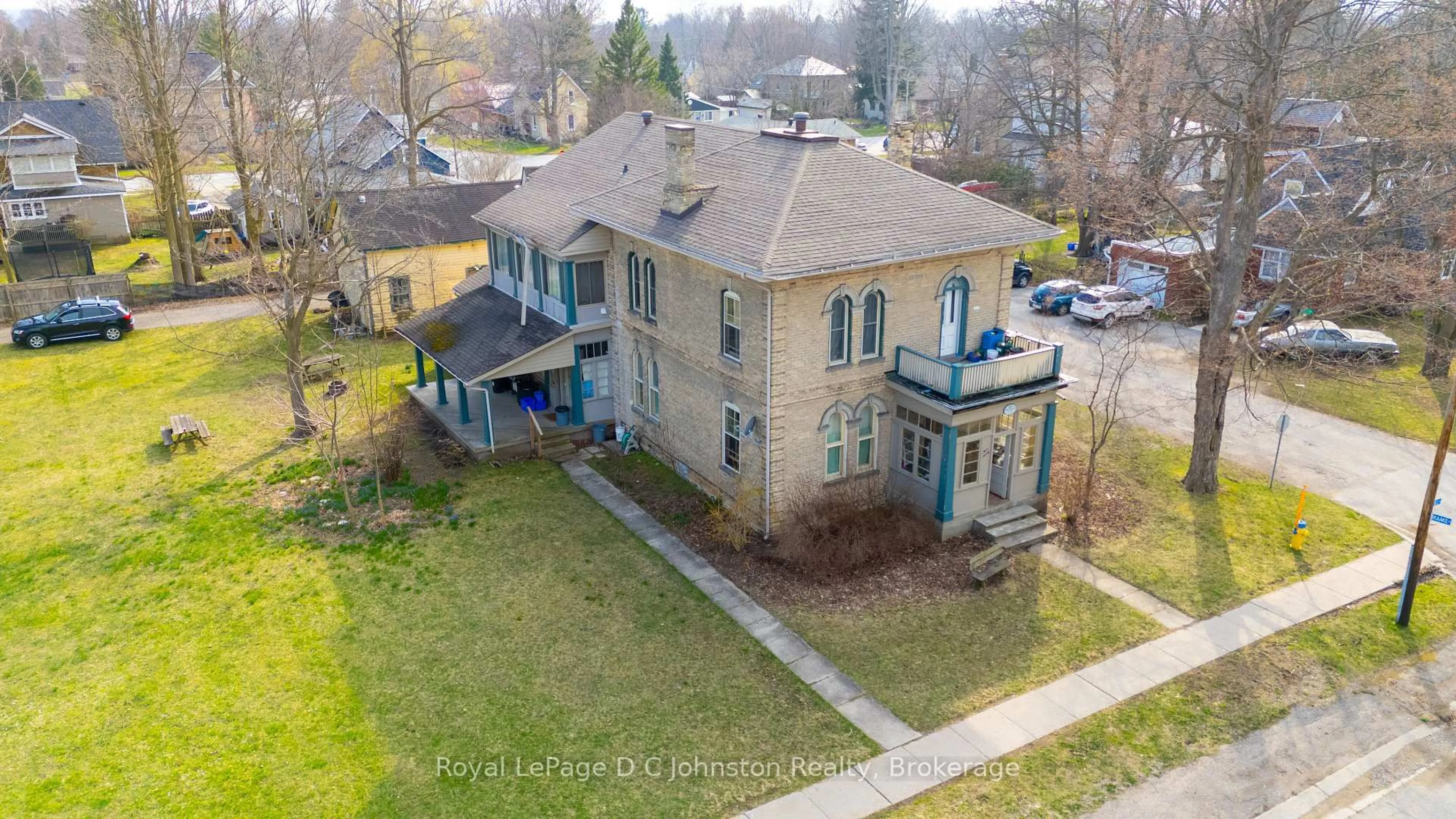 A pic from outside/outdoor area/front of a property/back of a property/a pic from drone, building for 490 Mill St ##1, #2, #3, #4, Saugeen Shores Ontario N0H 2C0