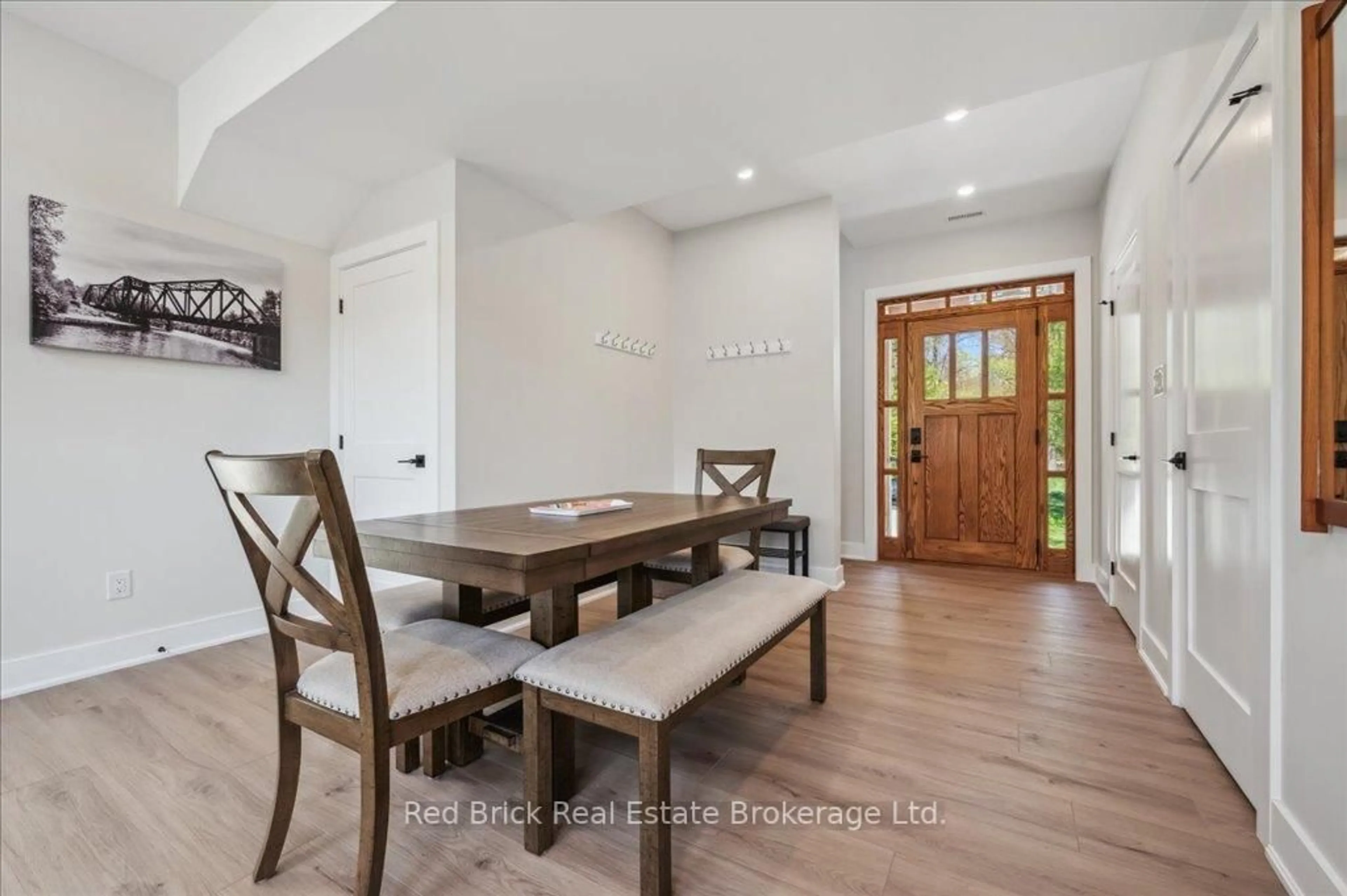 Dining room, unknown for 1002 Bagley Rd, Gravenhurst Ontario P0E 1N0