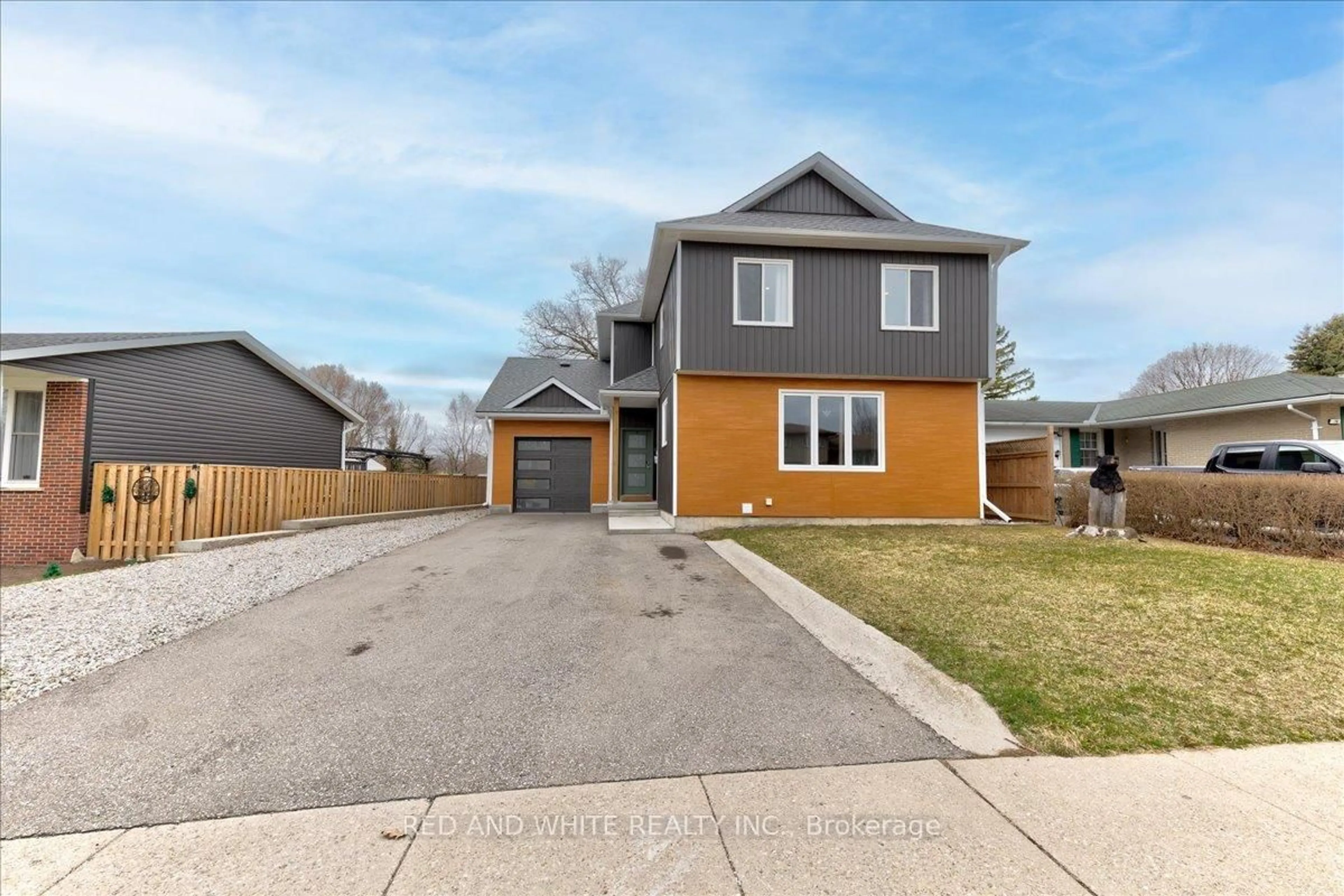Home with brick exterior material, street for 74 Rouse Ave, Cambridge Ontario N1R 4M8
