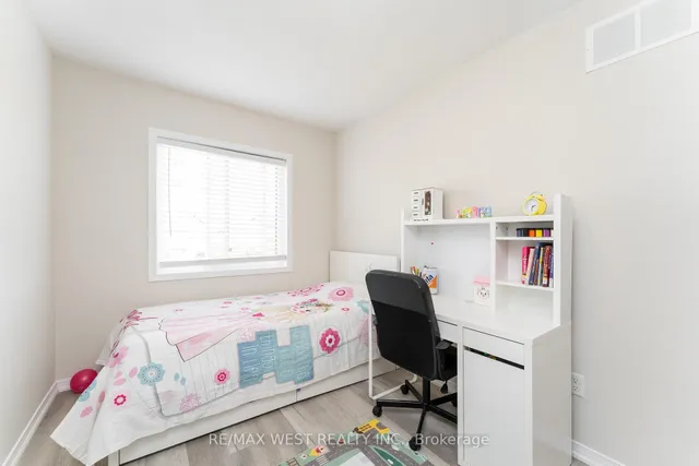 Additional property image - 272 Maitland St