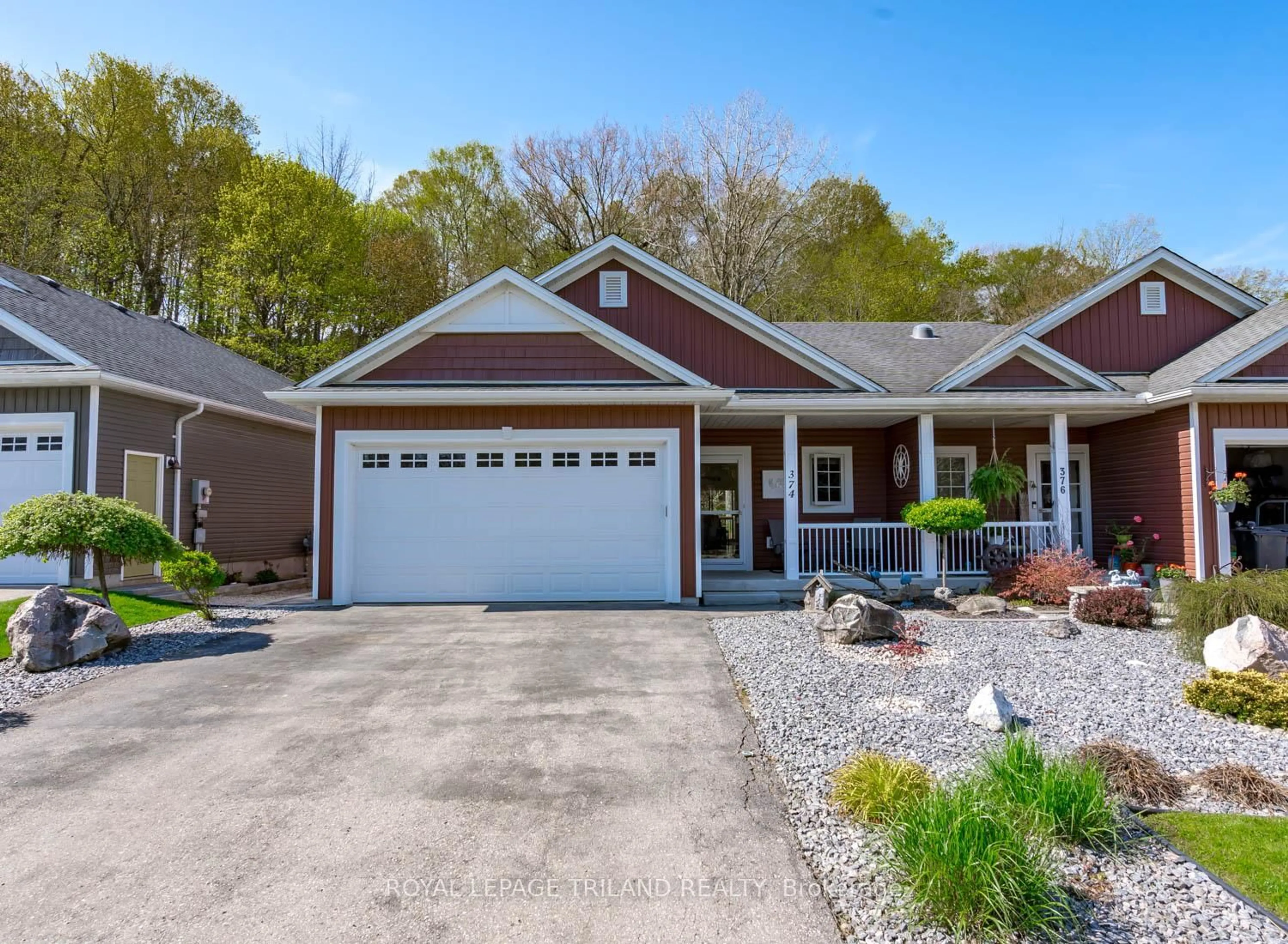Home with vinyl exterior material, street for 374 George St, Central Elgin Ontario N5L 1G4