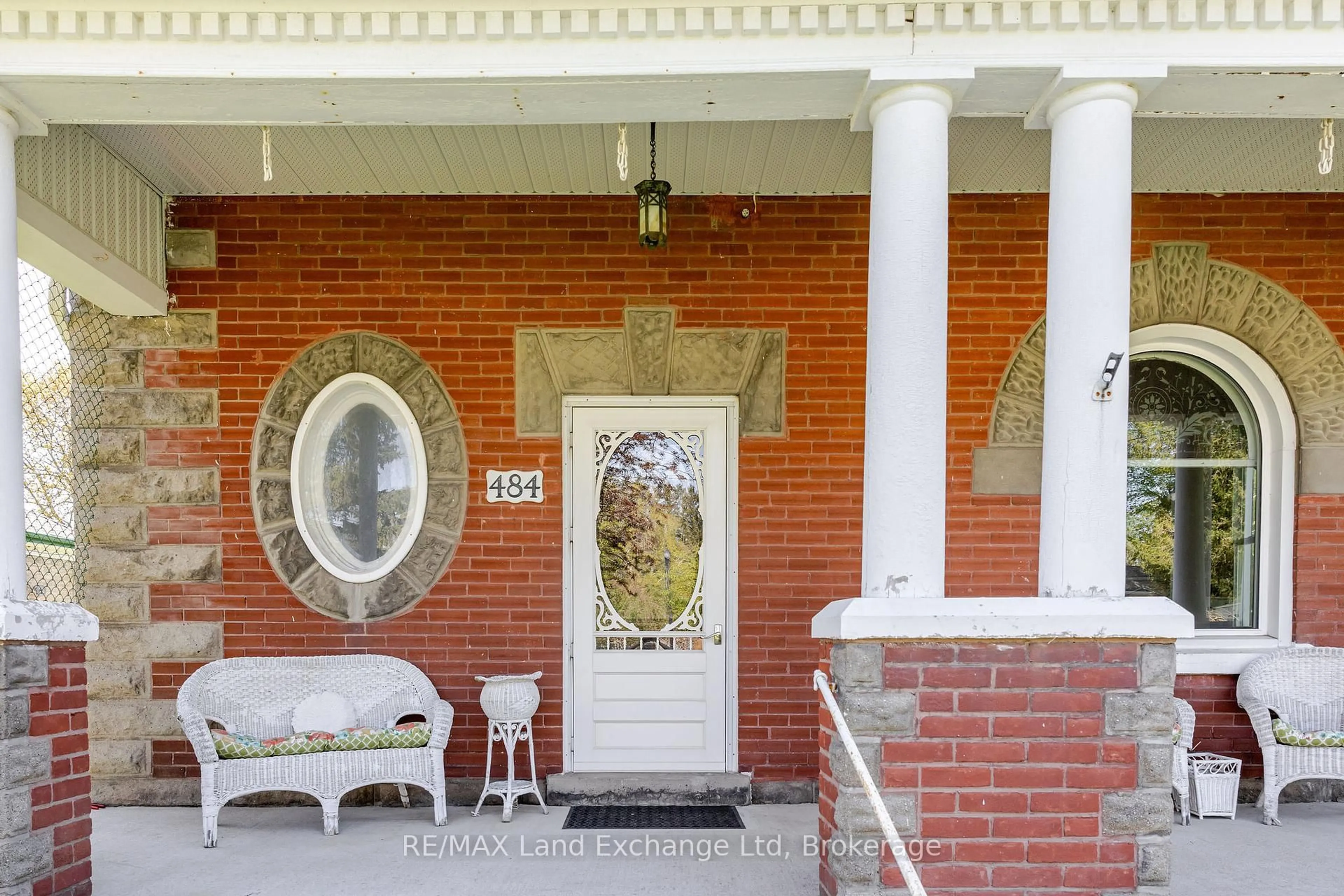 Unknown for 484 Queen St, North Huron Ontario N0M 1H0