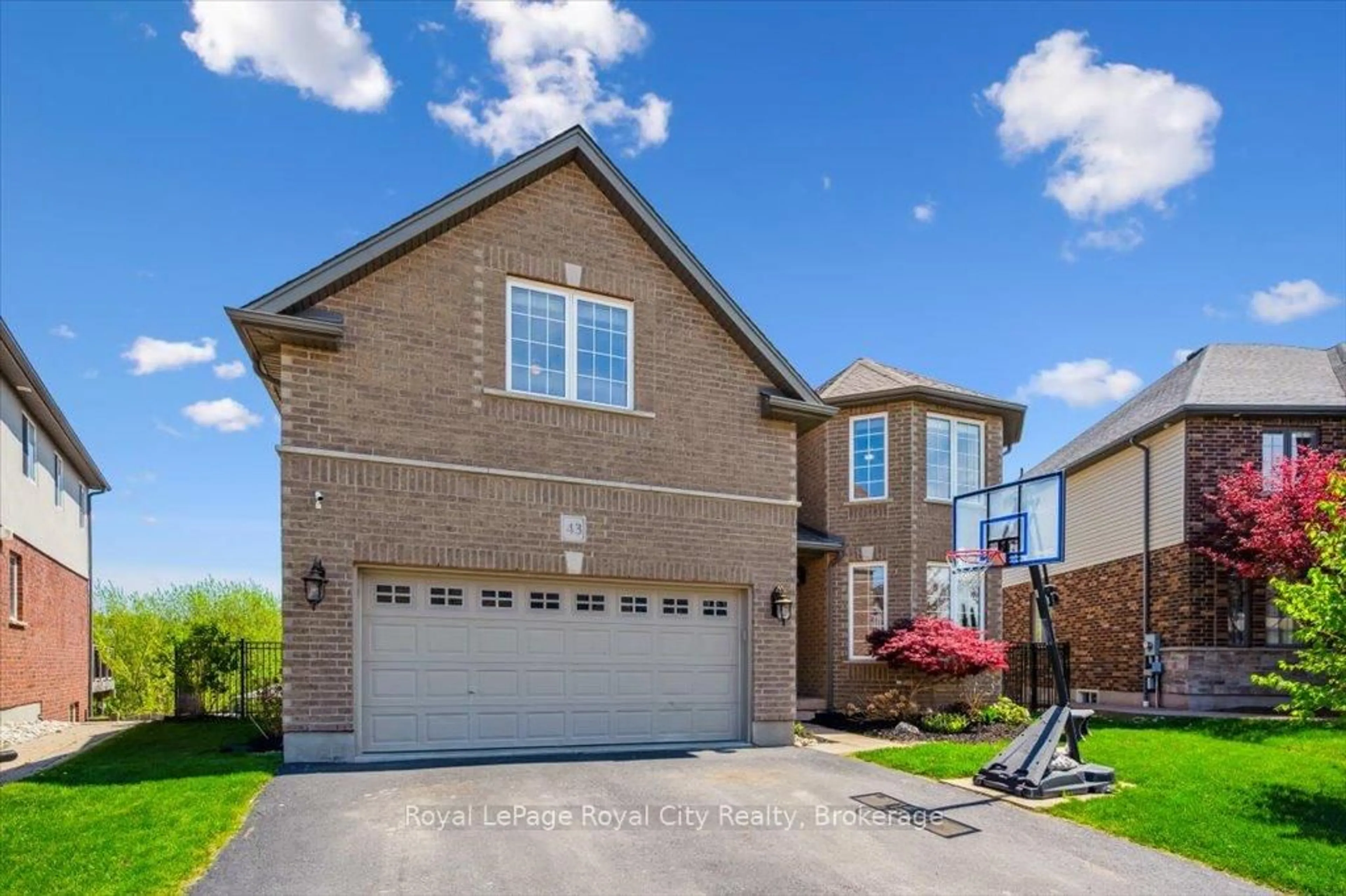 Home with brick exterior material, street for 43 Creighton Ave, Guelph Ontario N1E 0H6