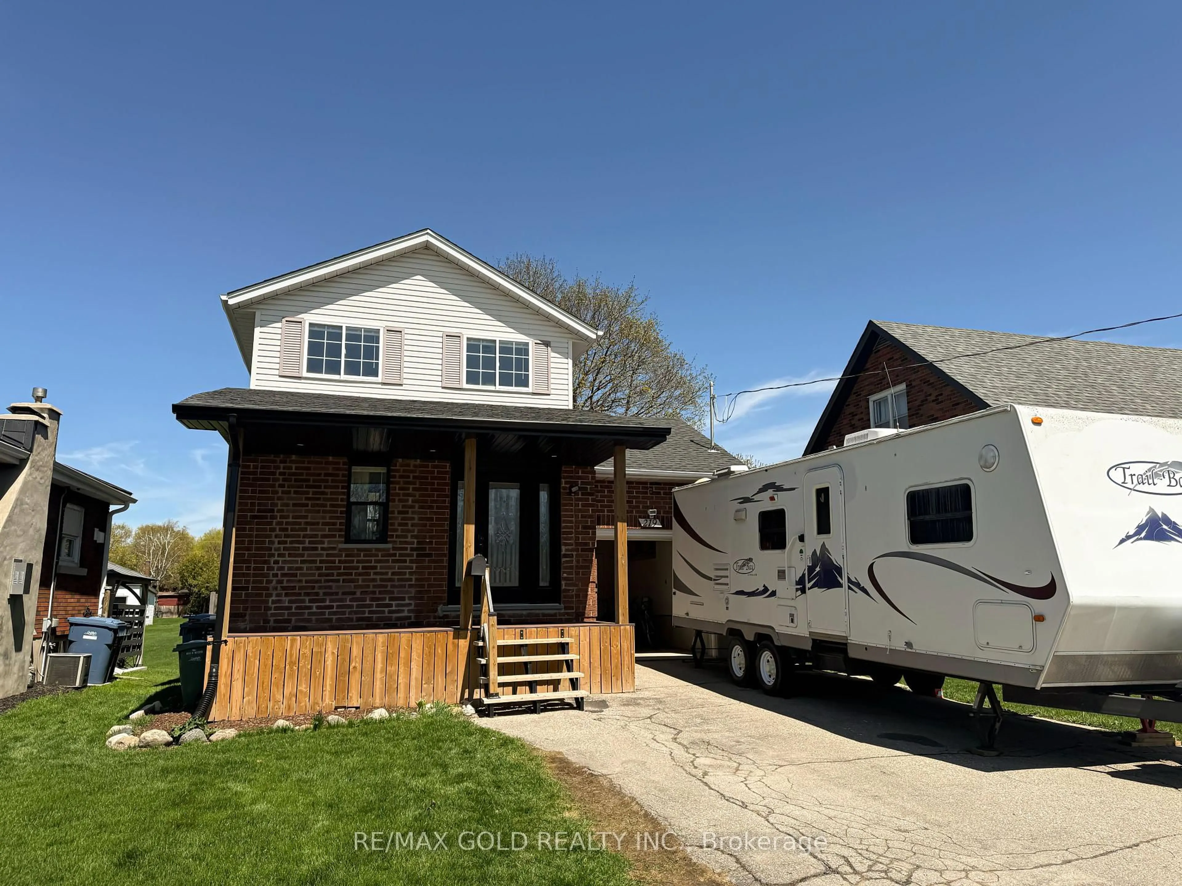 Home with vinyl exterior material, street for 219 Stevenson St, Guelph Ontario N1E 5A9
