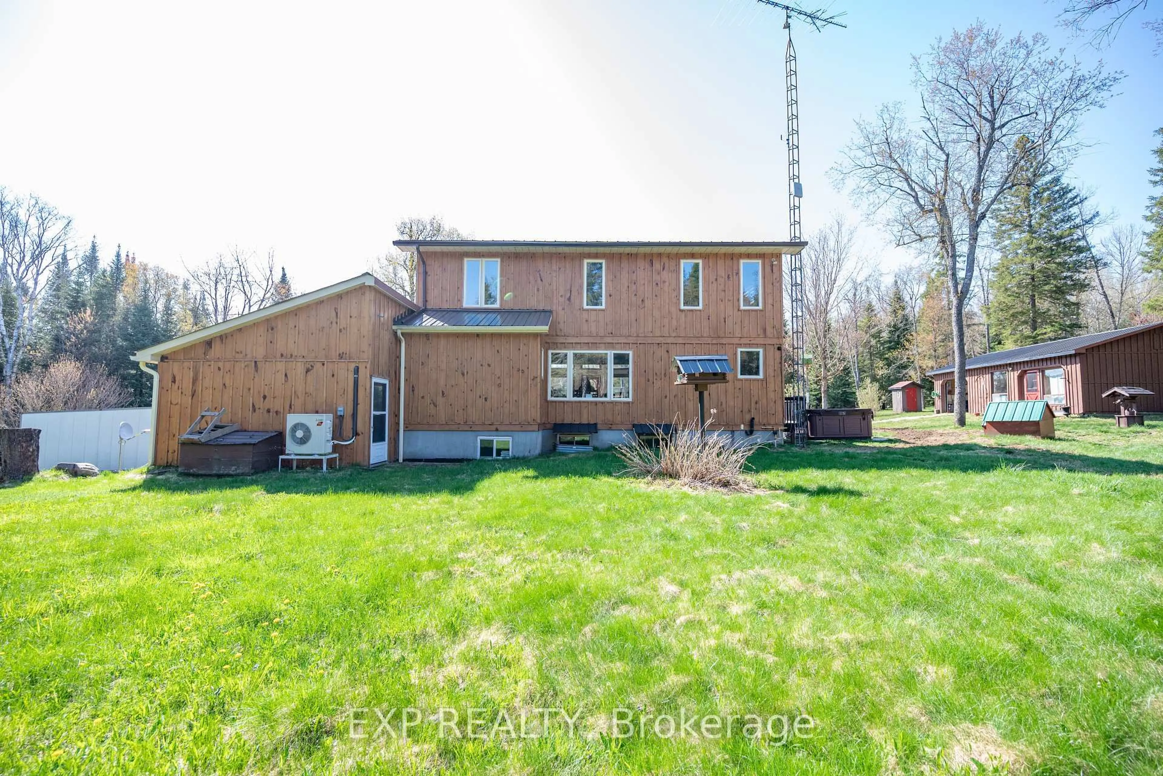 Unknown for 5490 Loop Rd, Highlands East Ontario K0L 2A0