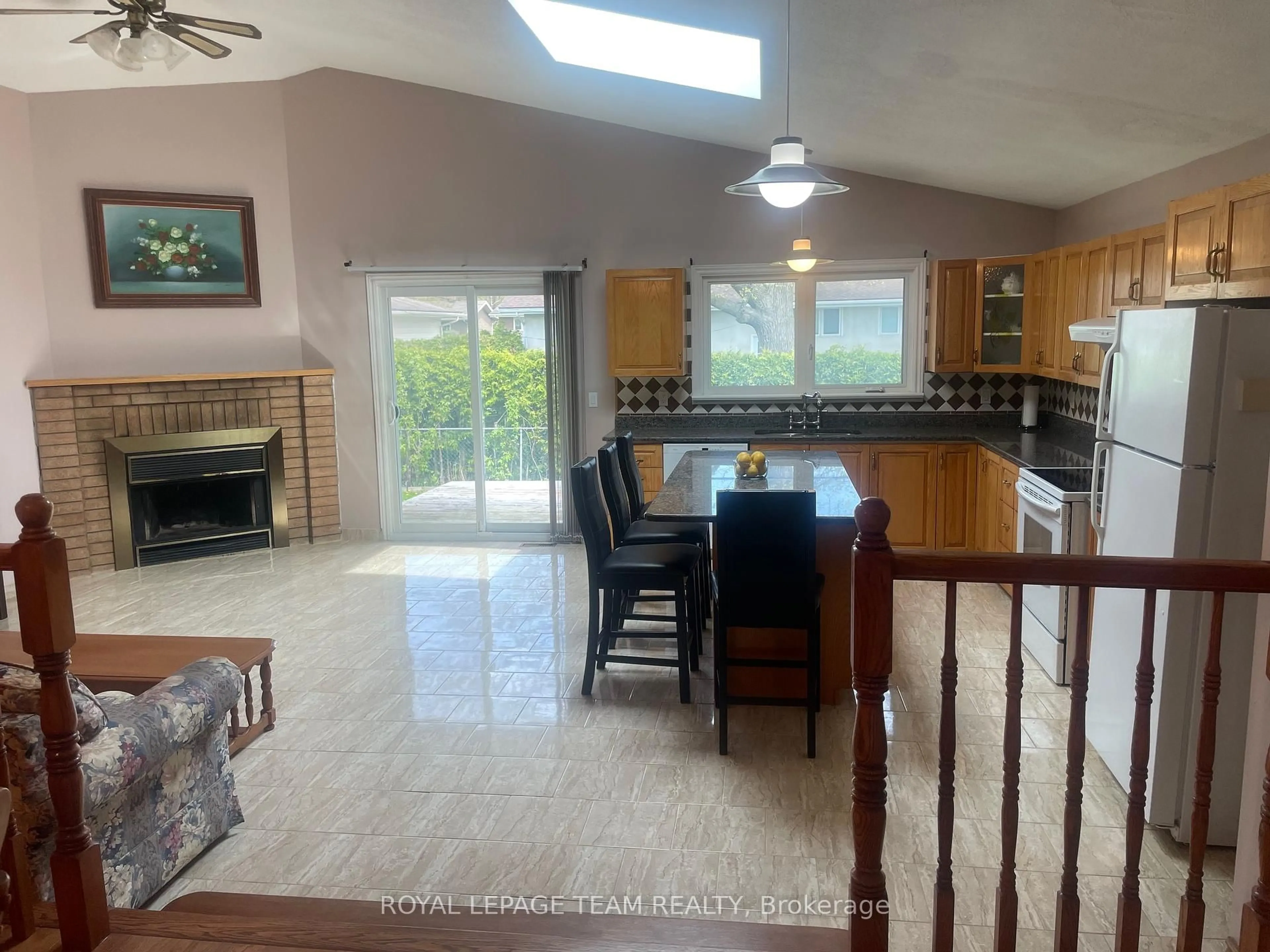 Open concept kitchen, ceramic/tile floor for 53 Viewmount Dr, Ottawa Ontario K2G 3C4