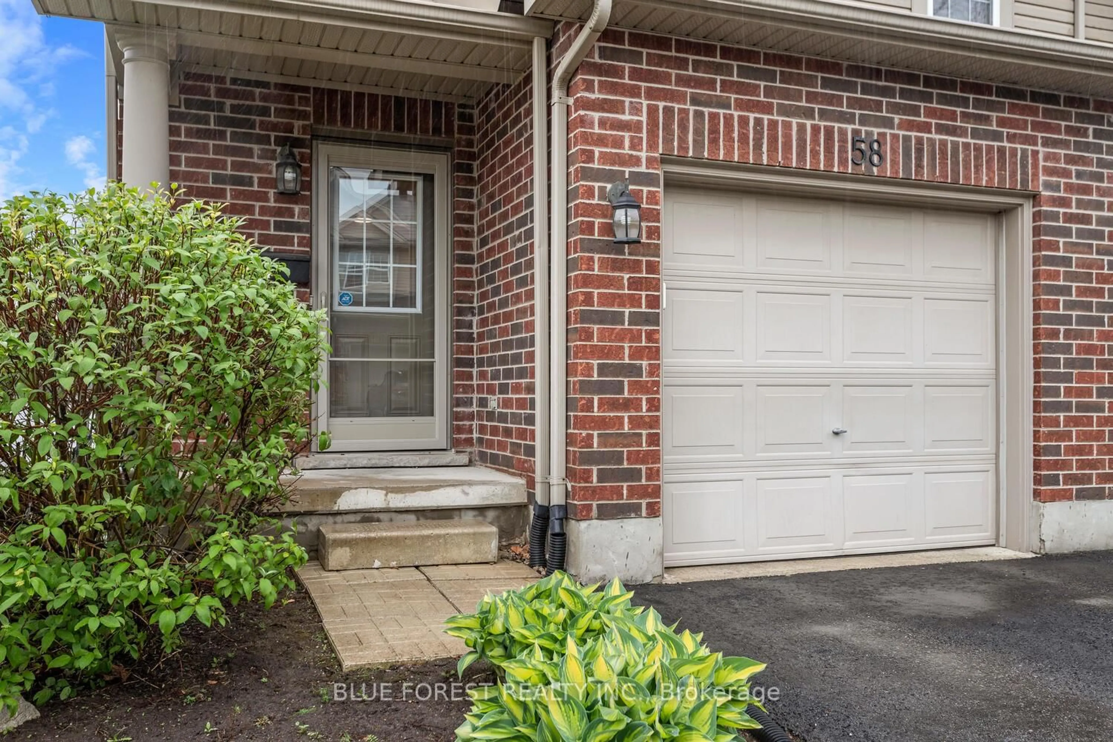 Unknown for 1059 Whetherfield St #58, London North Ontario N6H 0B6