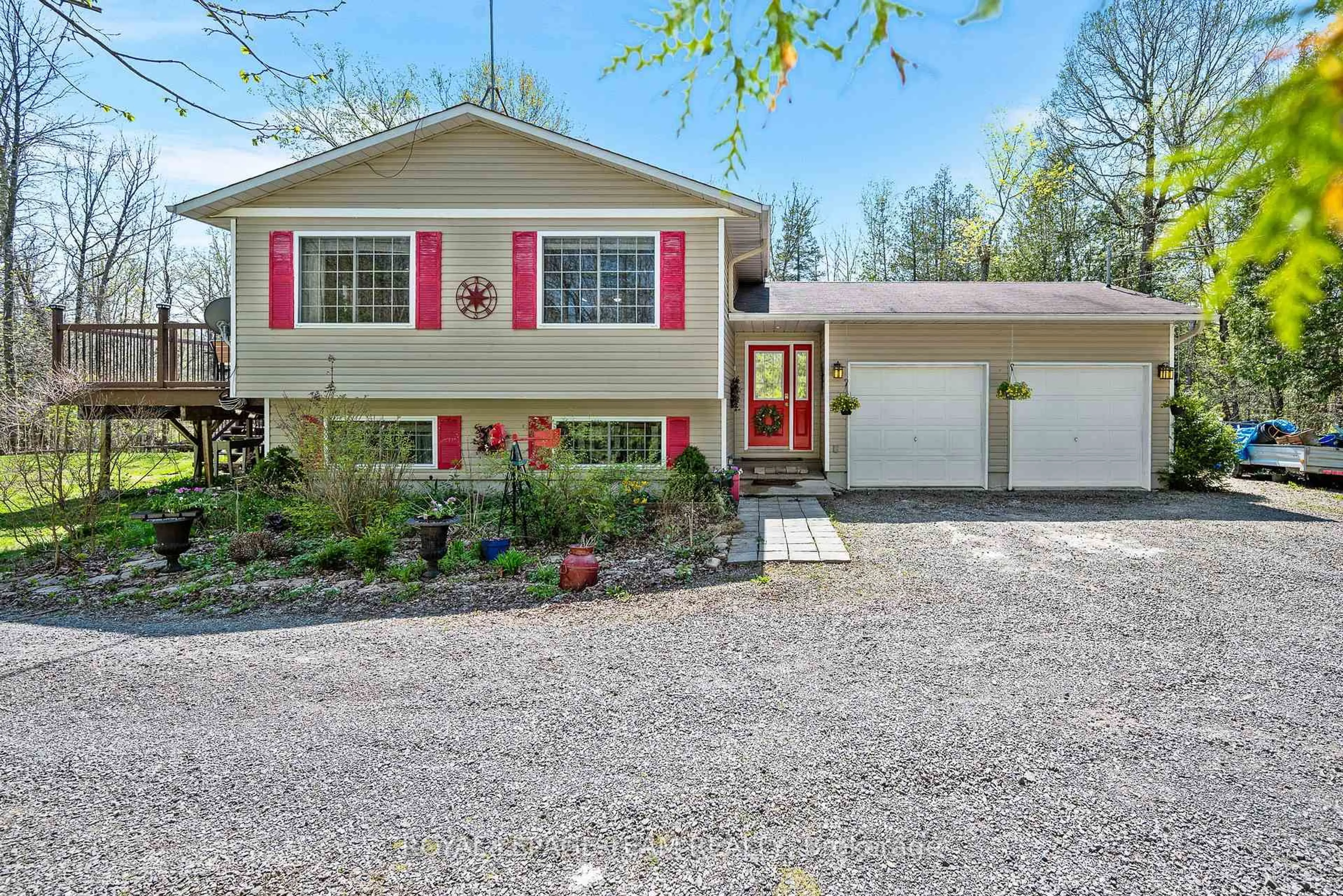 Home with vinyl exterior material, street for 165 Cuckoos Nest Rd, Smiths Falls Ontario K7A 4S7