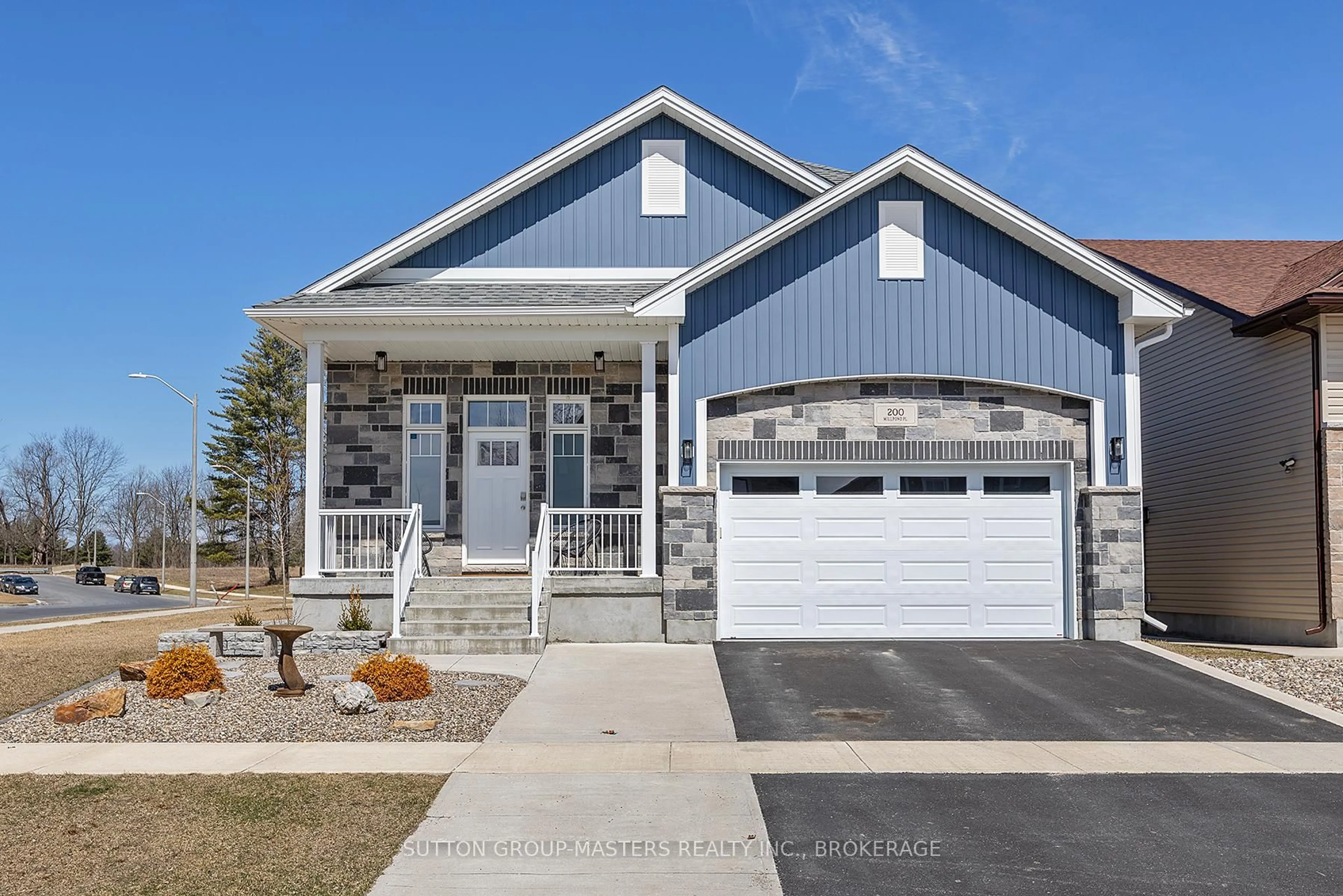 Home with vinyl exterior material, street for 200 Mill Pond Pl, Kingston Ontario K7M 0C9