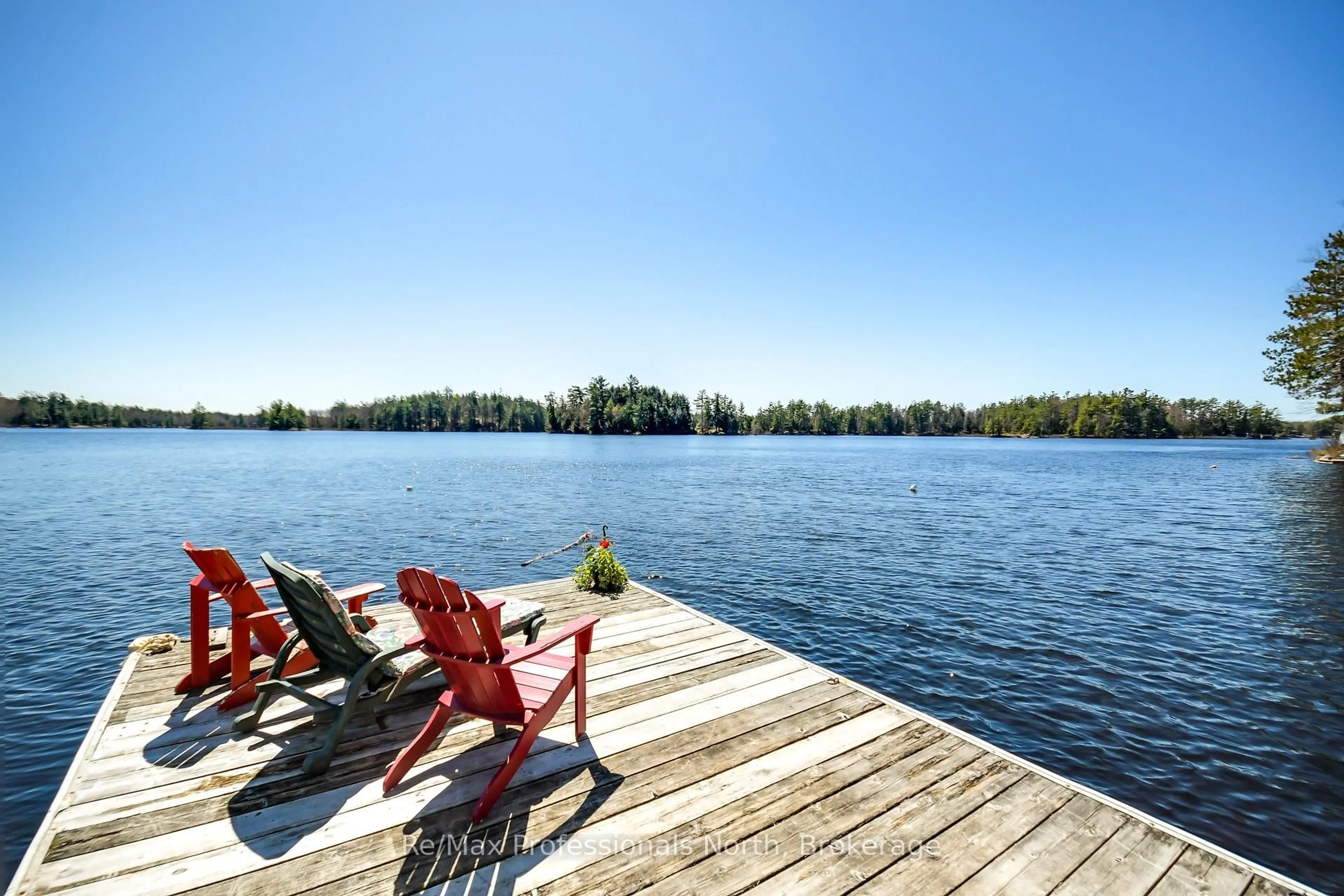 Patio, water/lake/river/ocean view for 1055 EVANSWOOD Dr, Gravenhurst Ontario P0E 1G0
