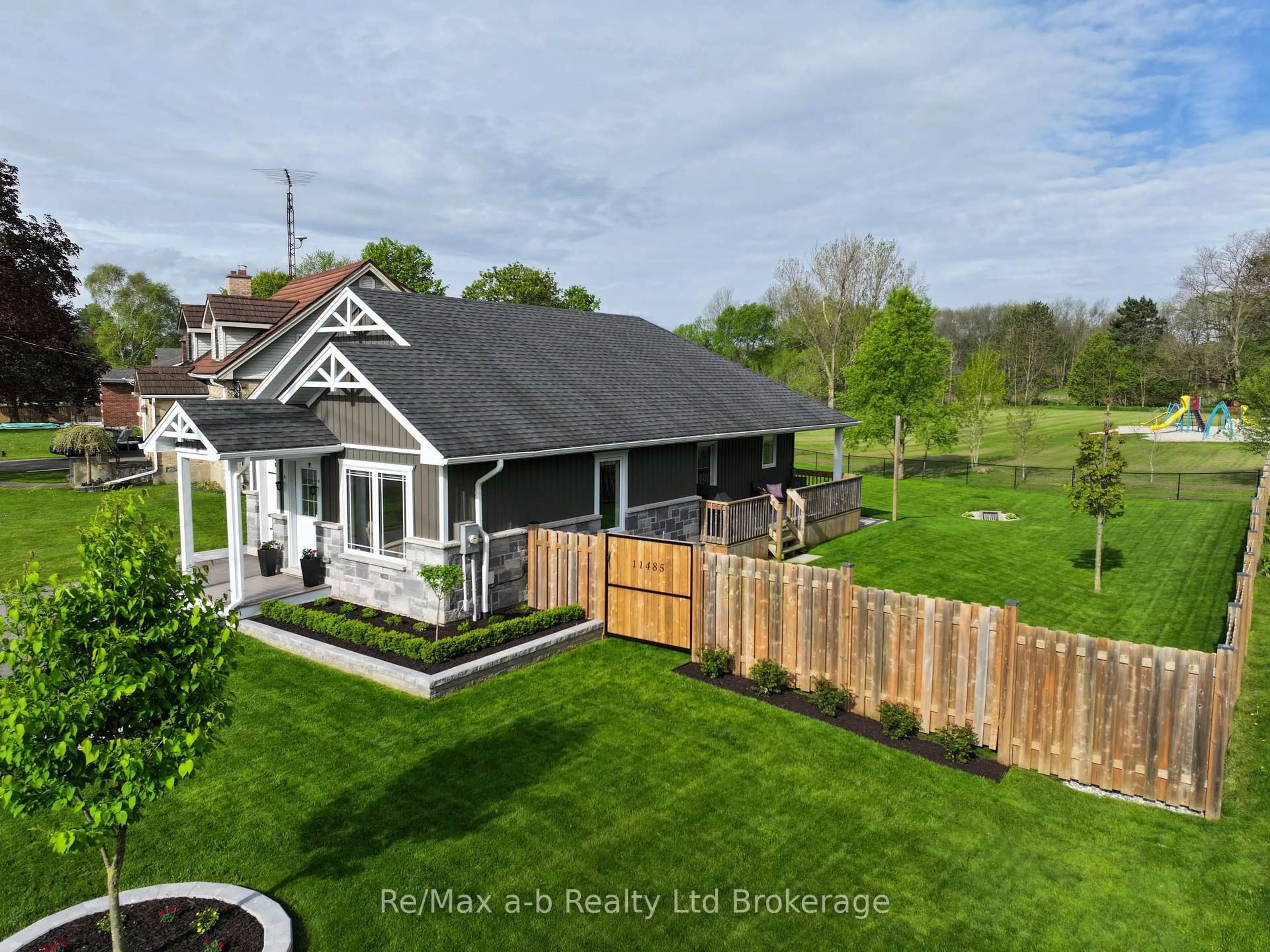 A pic from outside/outdoor area/front of a property/back of a property/a pic from drone, unknown for 11485 PLANK Rd, Bayham Ontario N0J 1H0