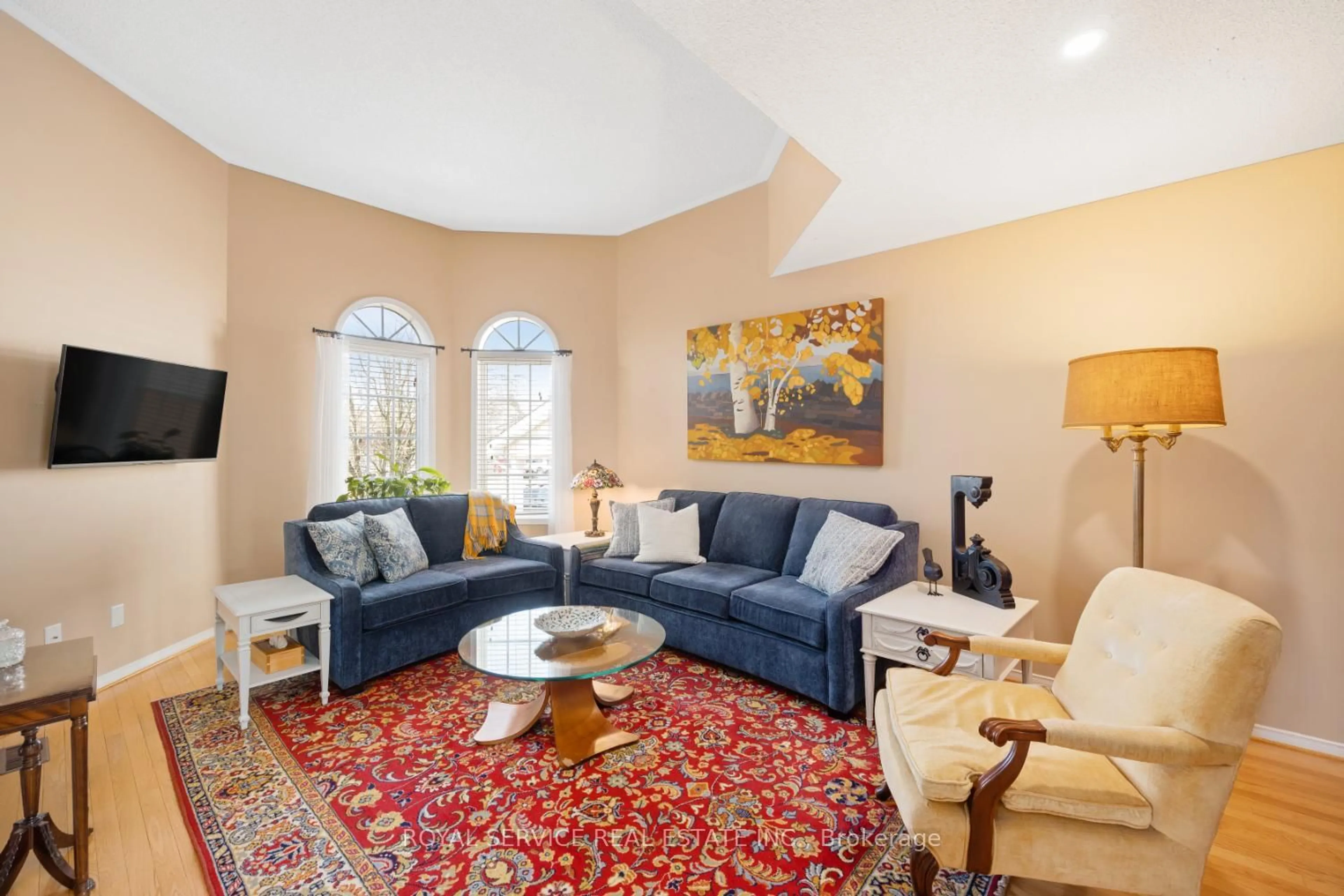 Living room with furniture, unknown for 1446 Glenforest Cres, Peterborough West Ontario K9K 2J2