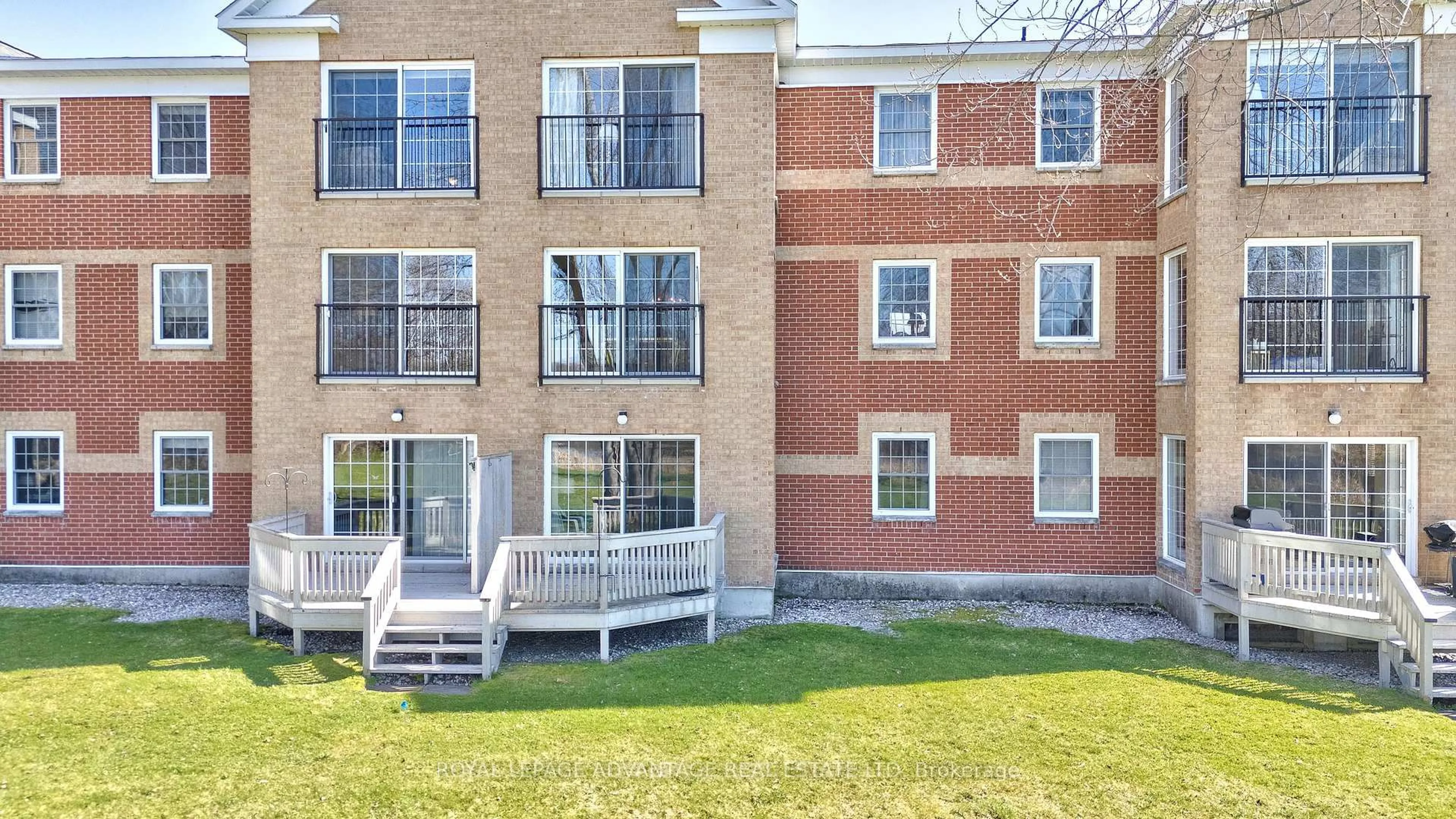Unknown for 19 JOHN St #203, Perth Ontario K7H 1T8