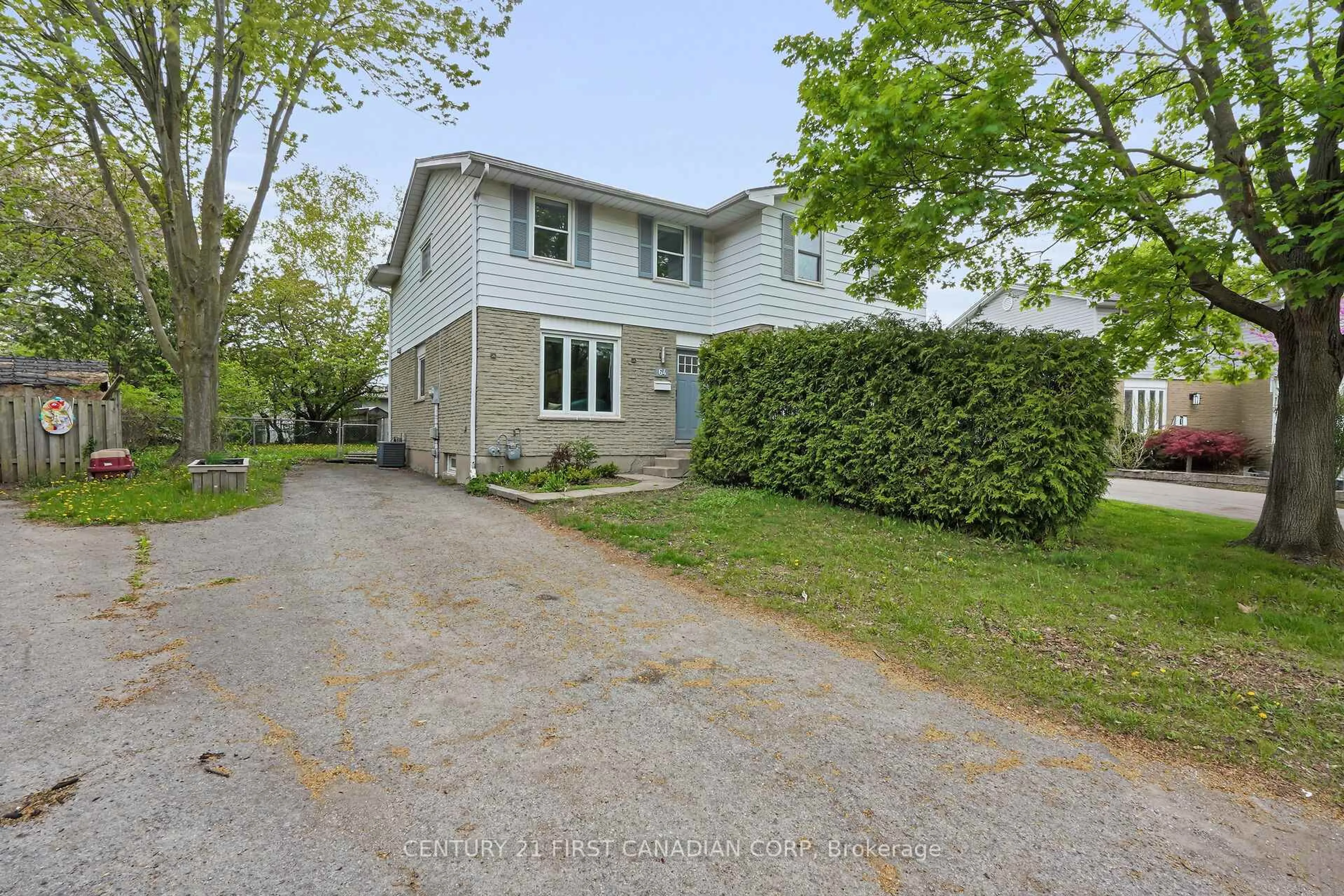 A pic from outside/outdoor area/front of a property/back of a property/a pic from drone, street for 64 Inverary Rd, London North Ontario N6G 3L6