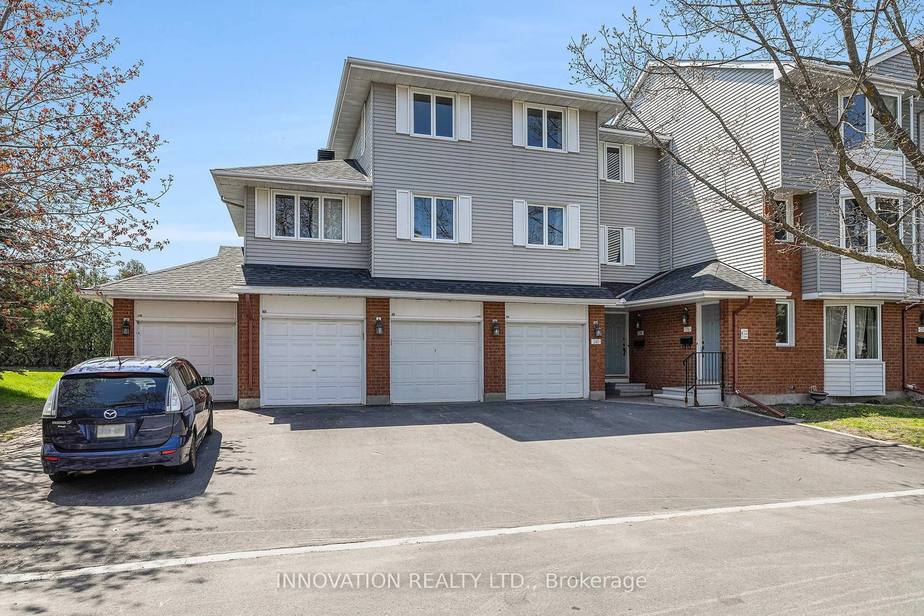 A pic from outside/outdoor area/front of a property/back of a property/a pic from drone, street for 238 Harriot Private #2, Ottawa Ontario K1T 3C8