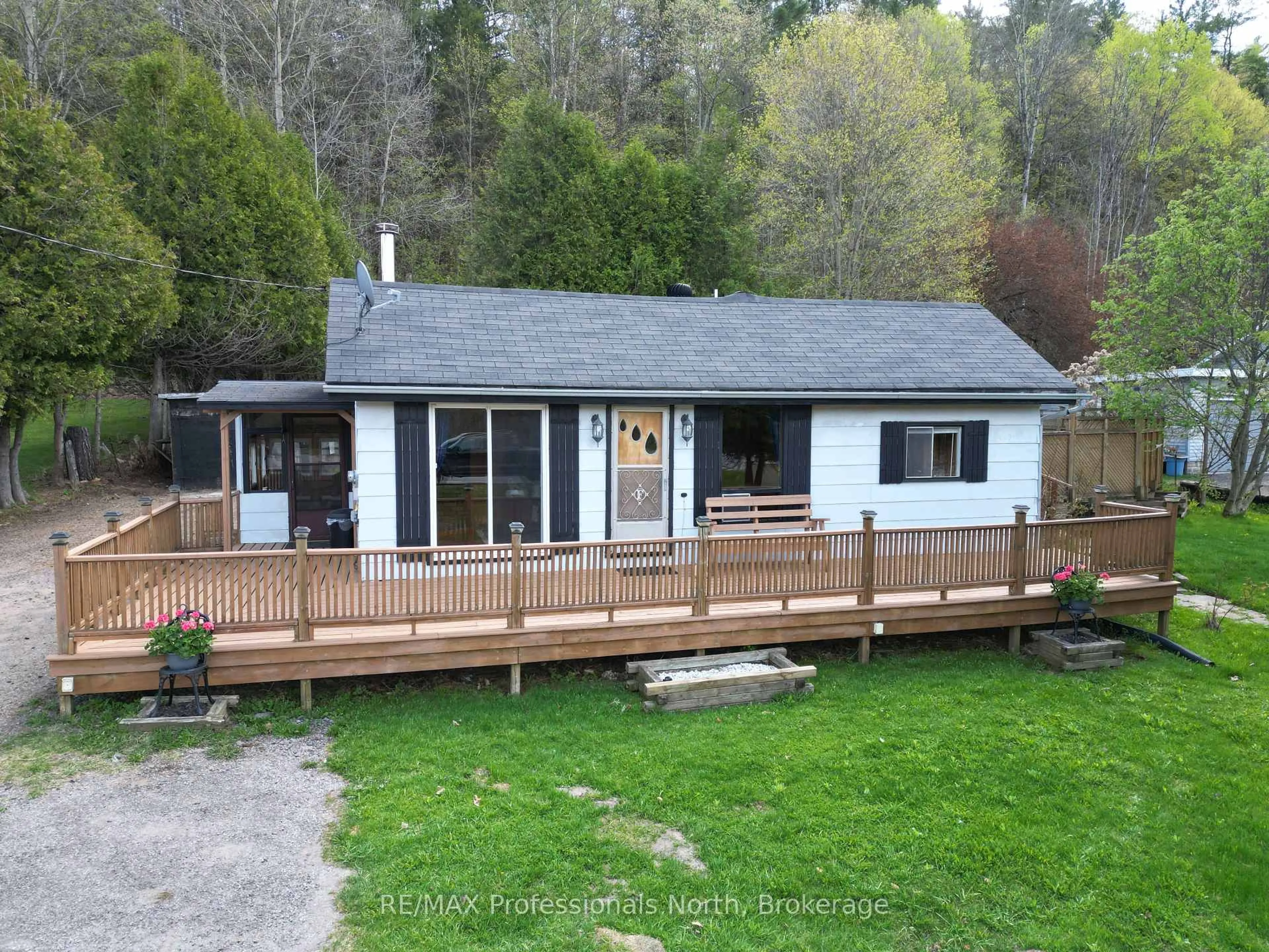 A pic from outside/outdoor area/front of a property/back of a property/a pic from drone, unknown for 12802 Highway 35 N/A, Minden Hills Ontario K0M 2K0