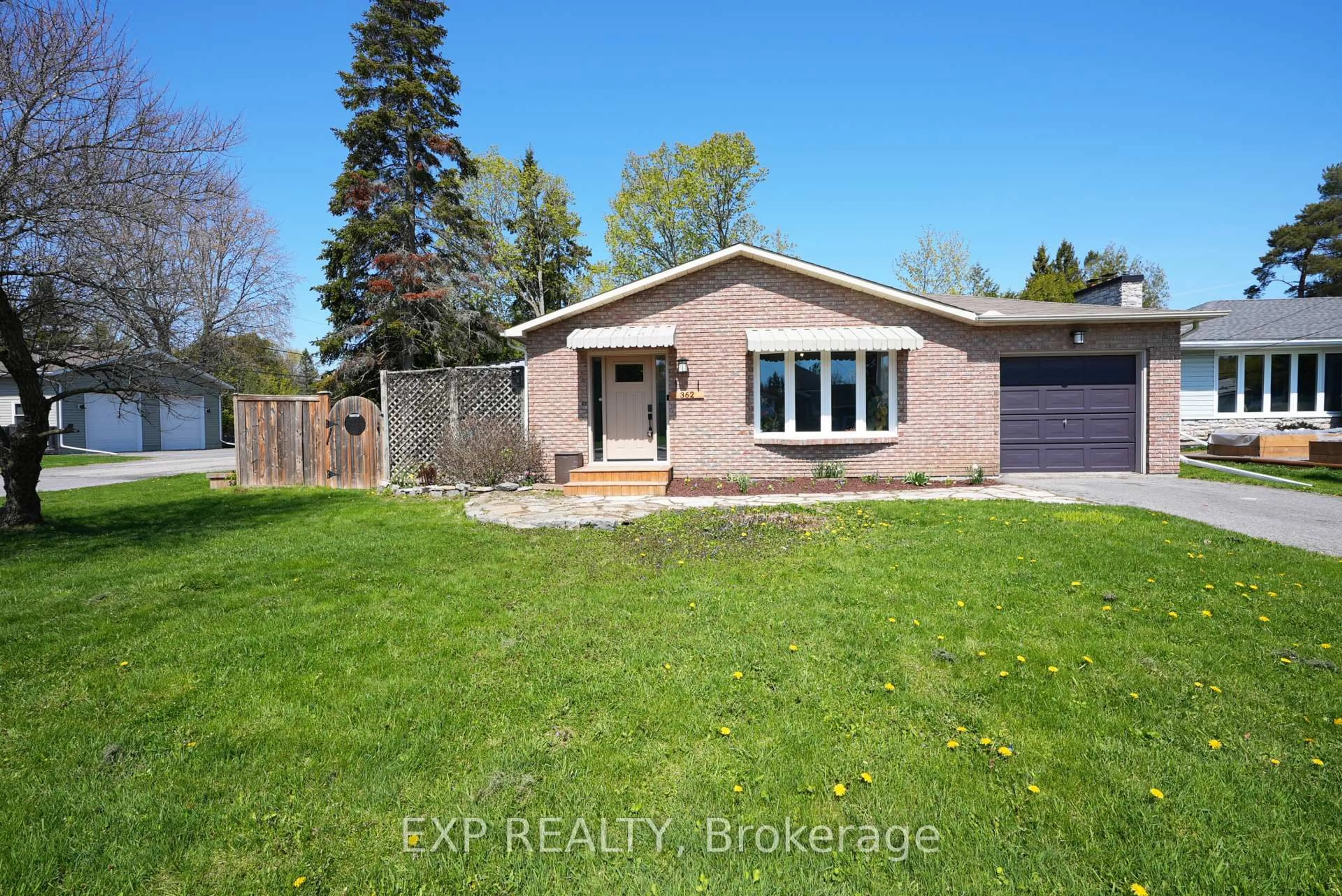 Home with brick exterior material, street for 362 Hope St, Almonte Ontario K0A 1A0