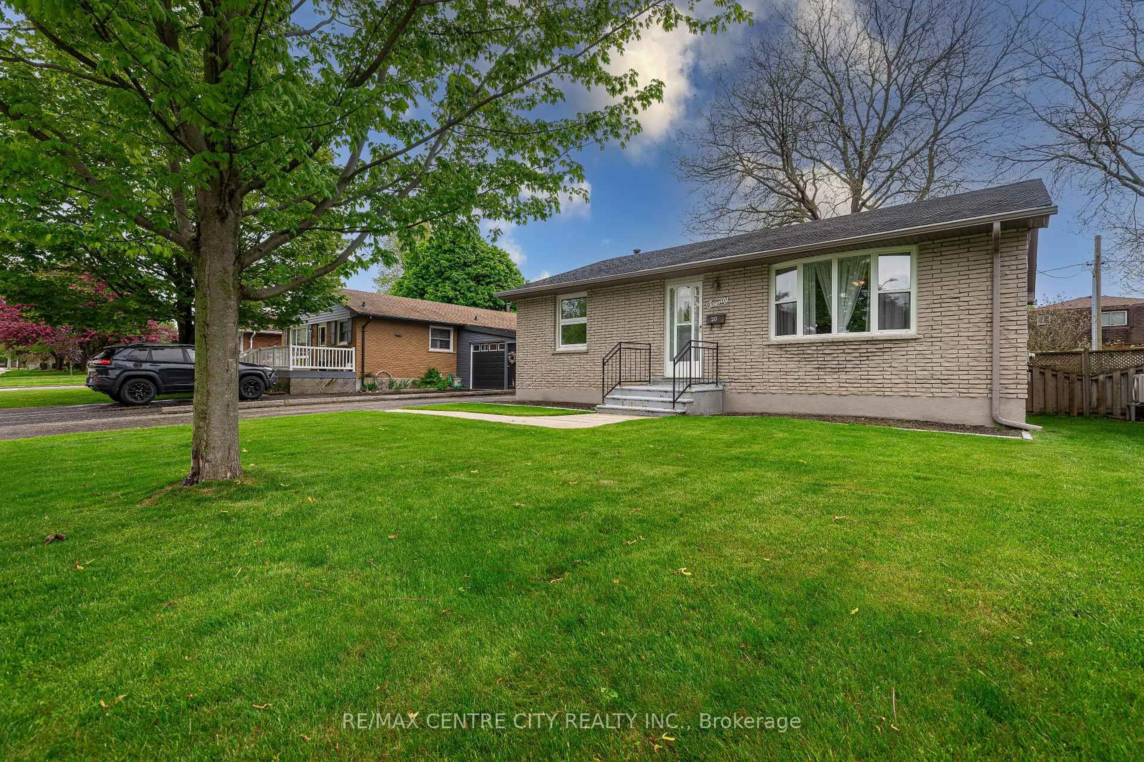 Unknown for 20 CALDWELL St, St. Thomas Ontario N5R 5J2