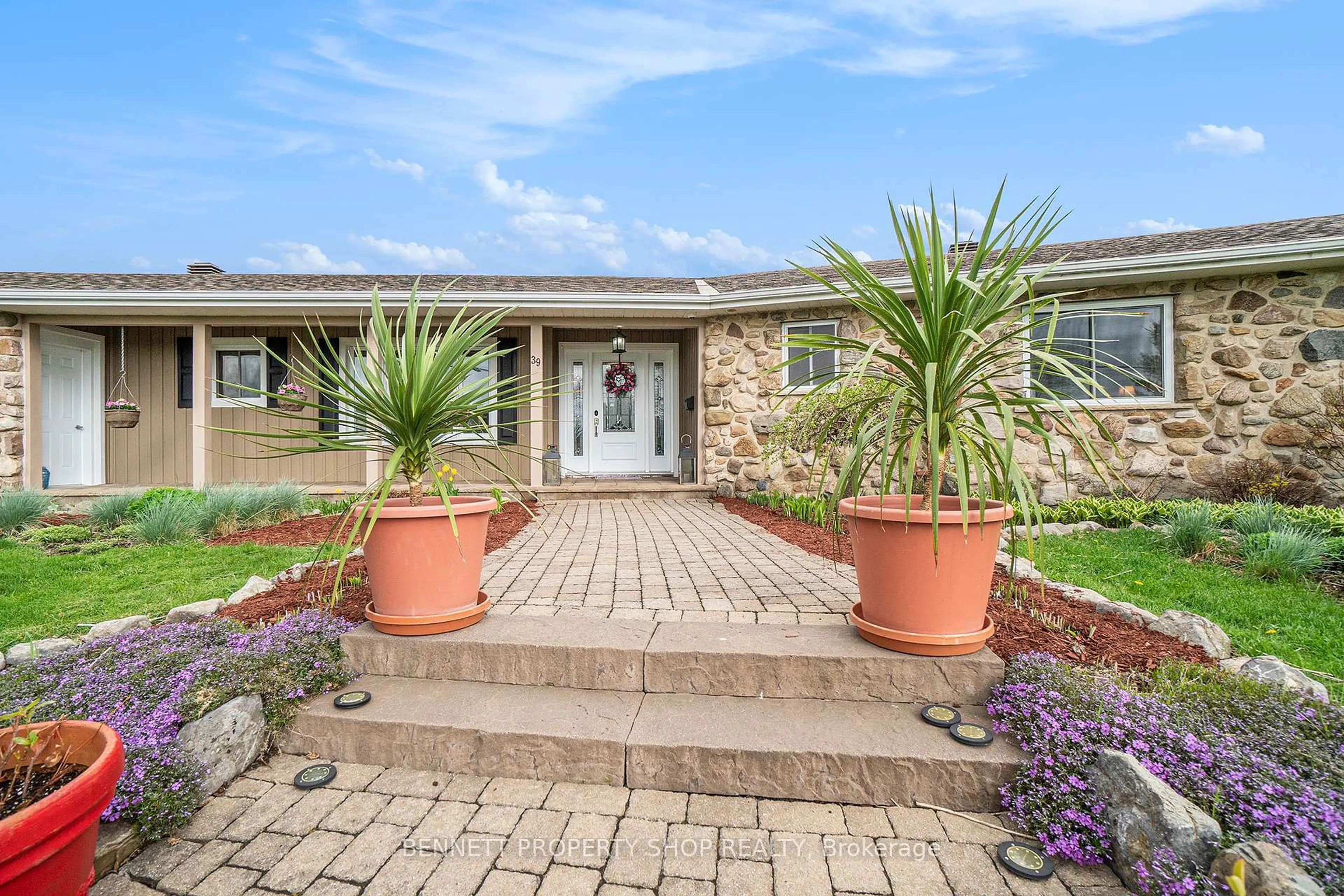 Home with brick exterior material, street for 39 Front St, North Glengarry Ontario K0C 1A0