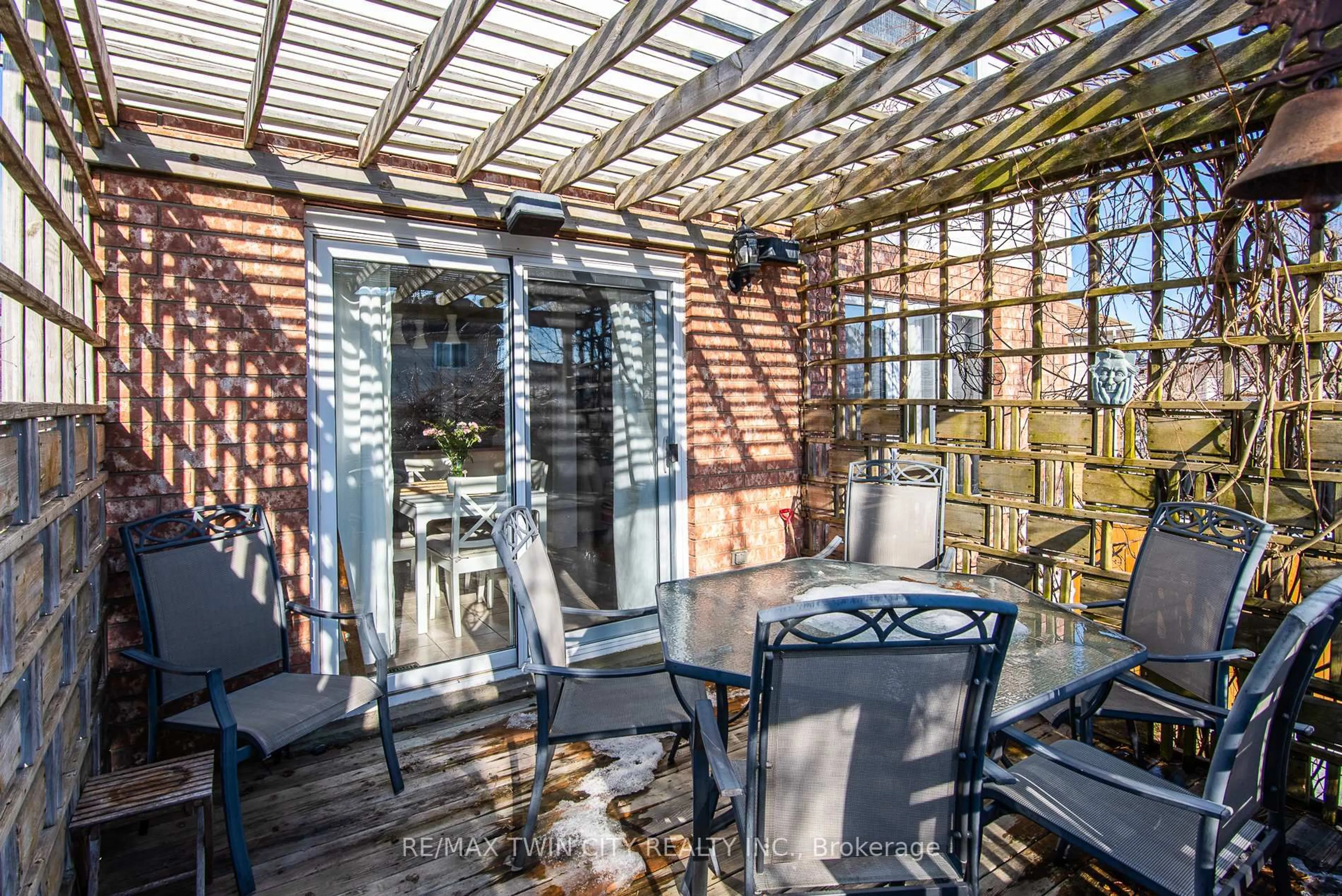 Patio, unknown for 111 Cotton Grass St, Kitchener Ontario N2E 3T5