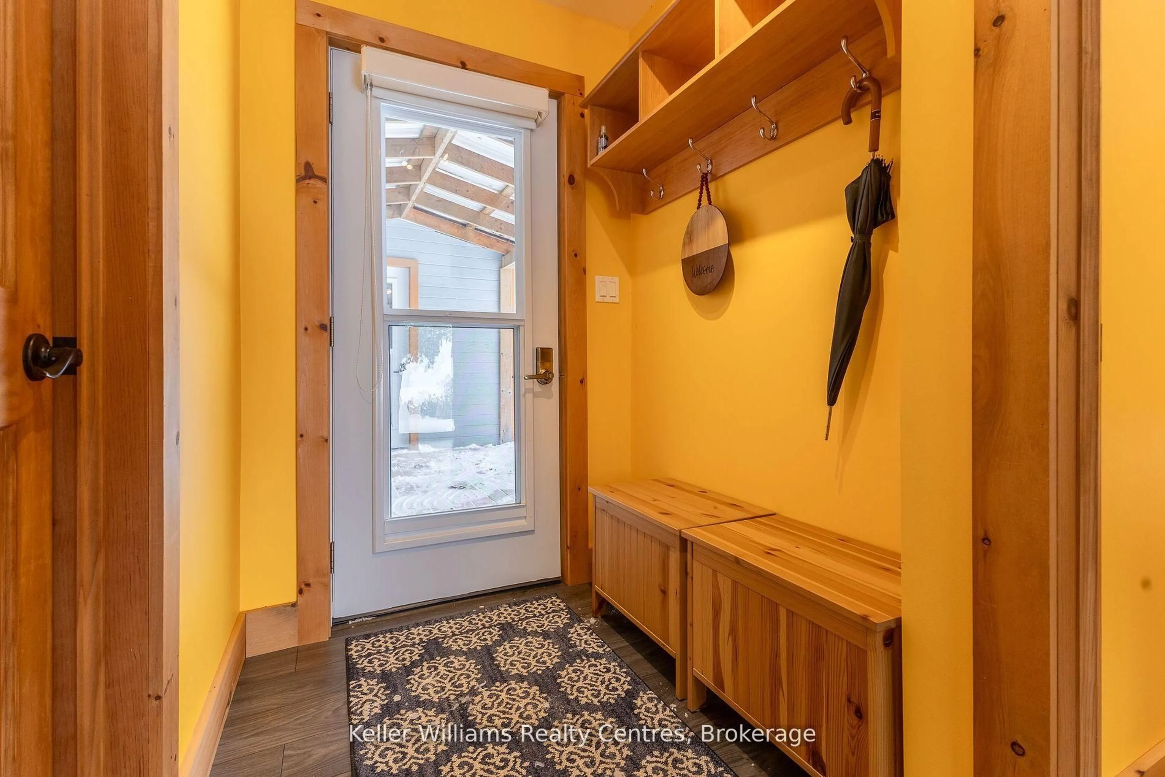 Indoor entryway for 78341 John St, Central Huron Ontario N0M 1G0
