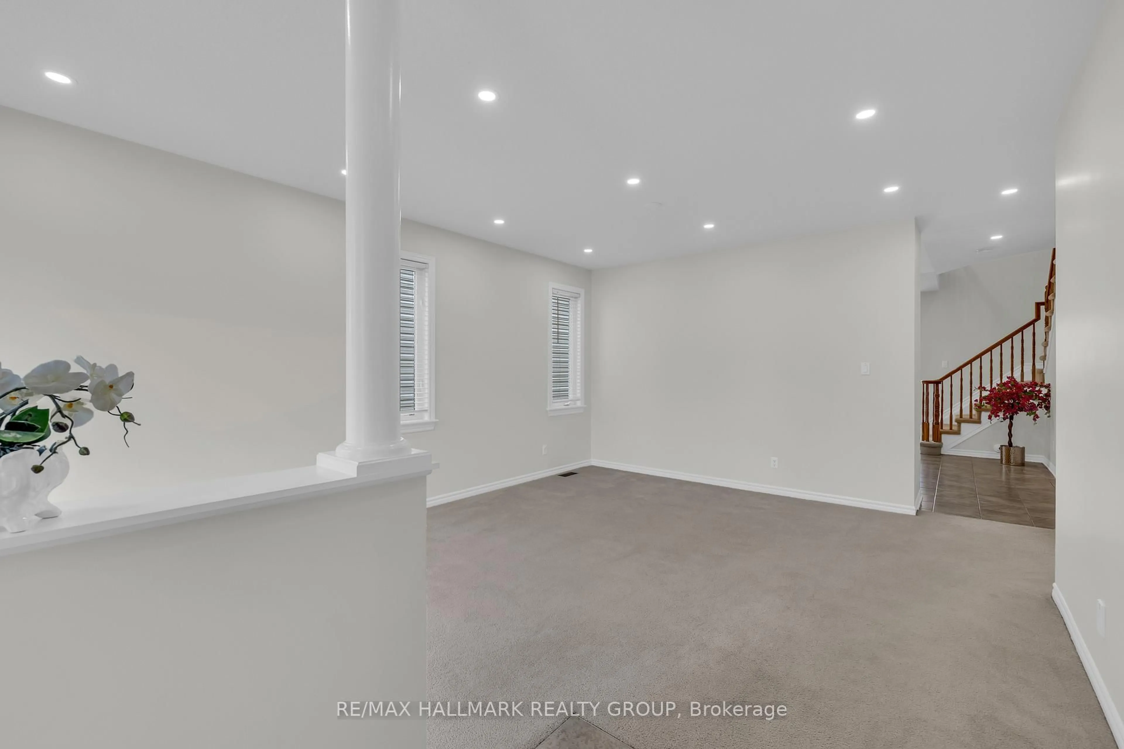A pic of a room for 297 Trail Side Circ, Ottawa Ontario K4A 5B1