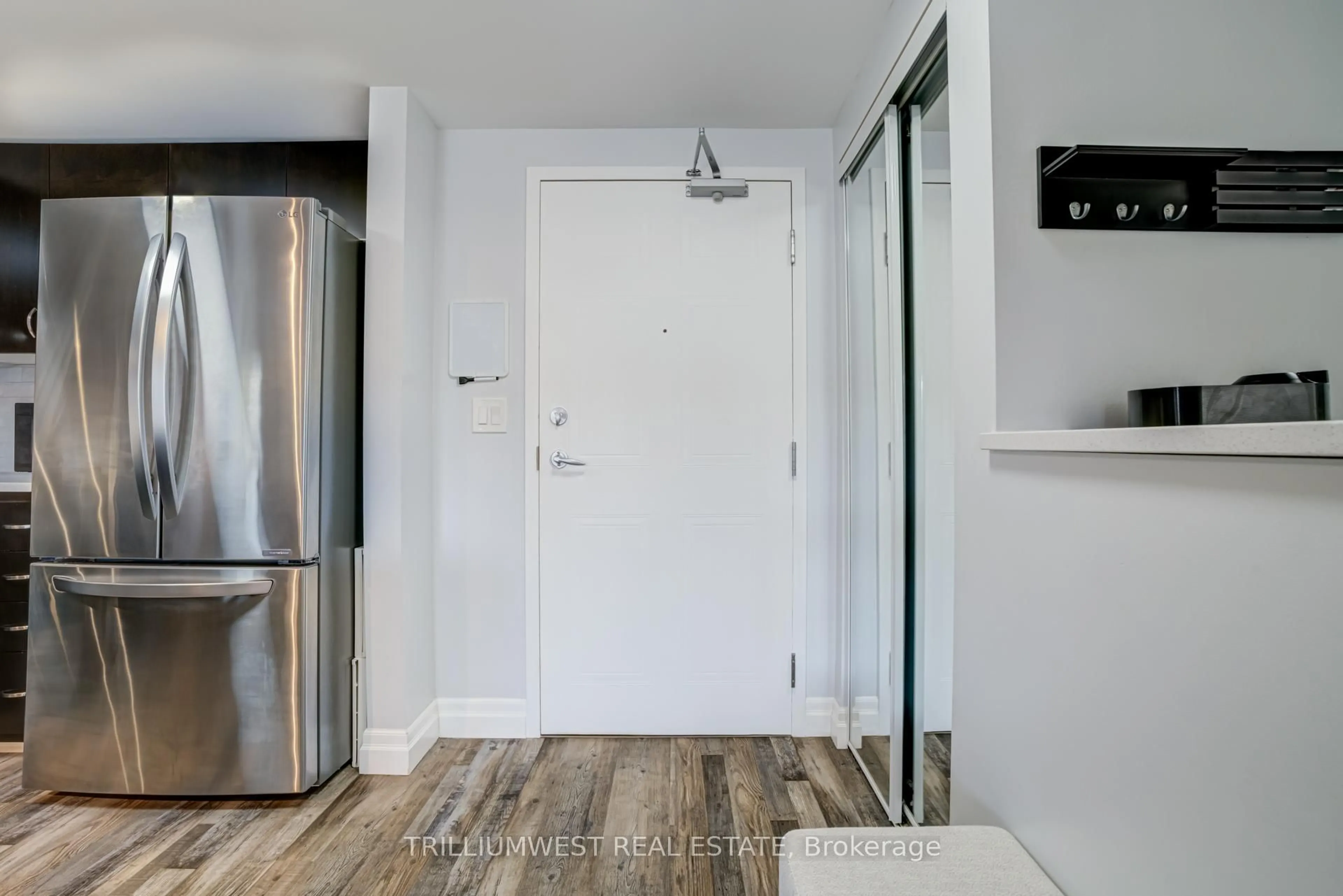 Indoor entryway for 43 Goodwin Dr #201, Guelph Ontario N1L 0E8