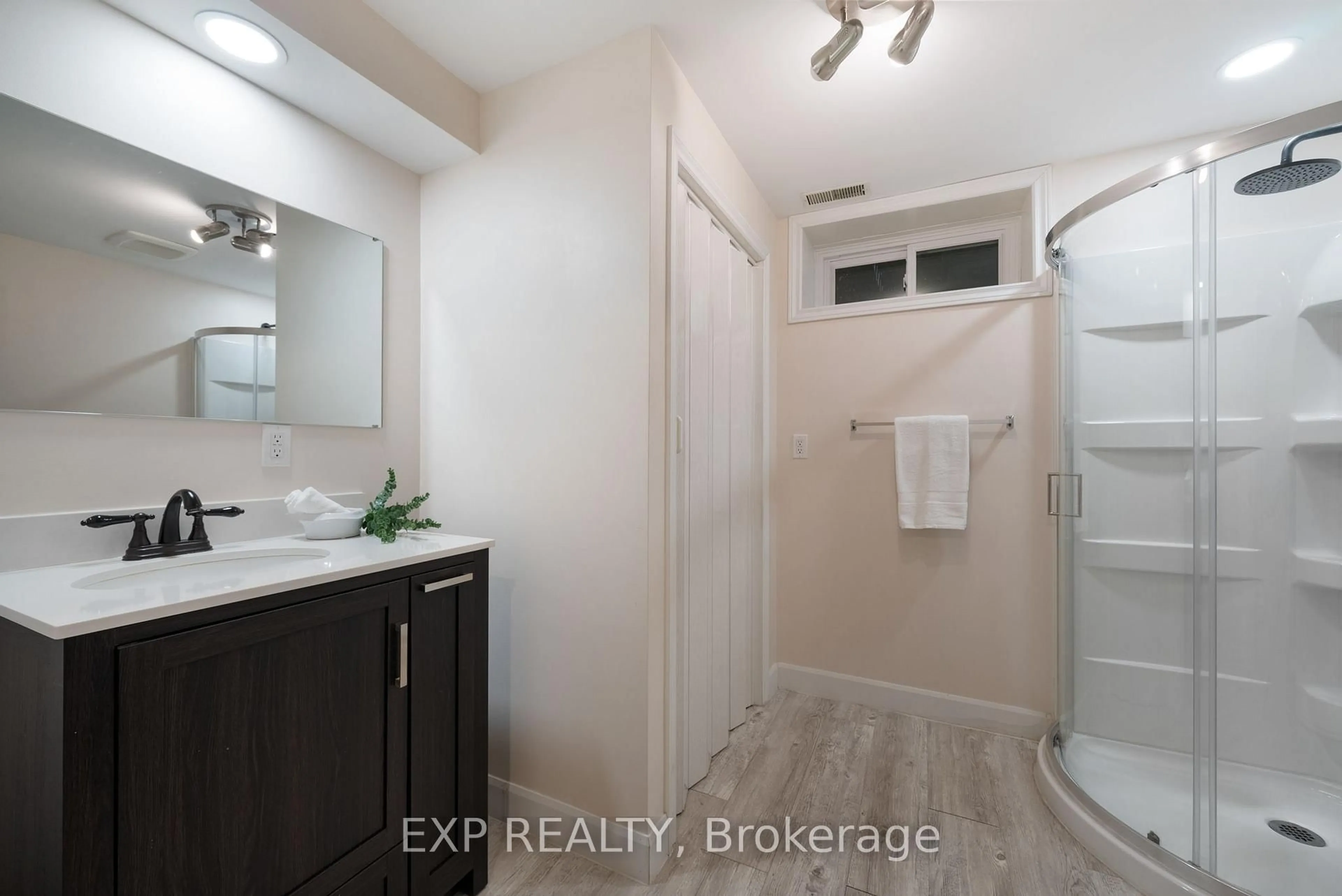 Standard bathroom, ceramic/tile floor for 53 Godolphin Rd, Trent Hills Ontario K0K 3K0