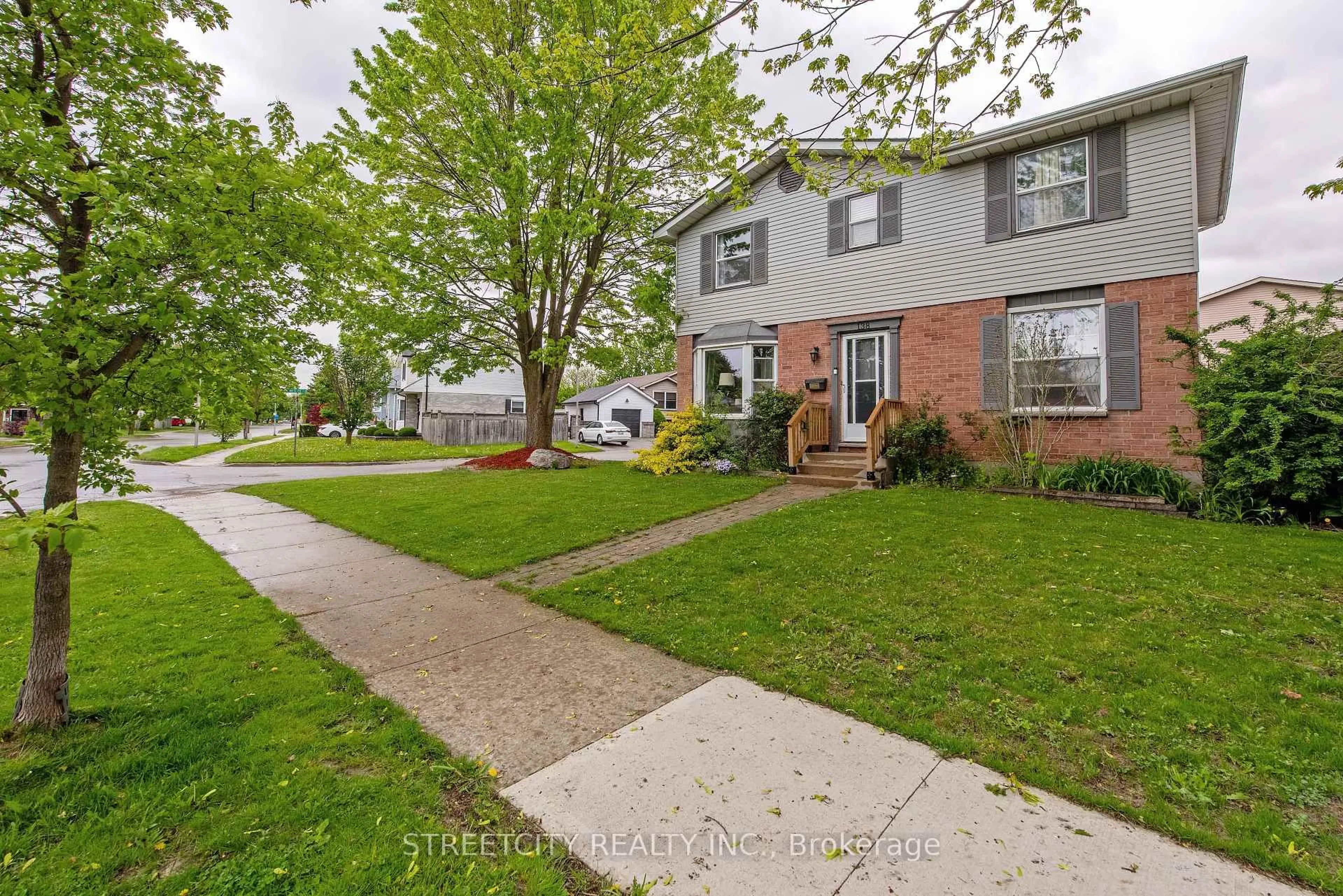 Unknown for 138 Carlyle Dr, London East Ontario N5V 3T1