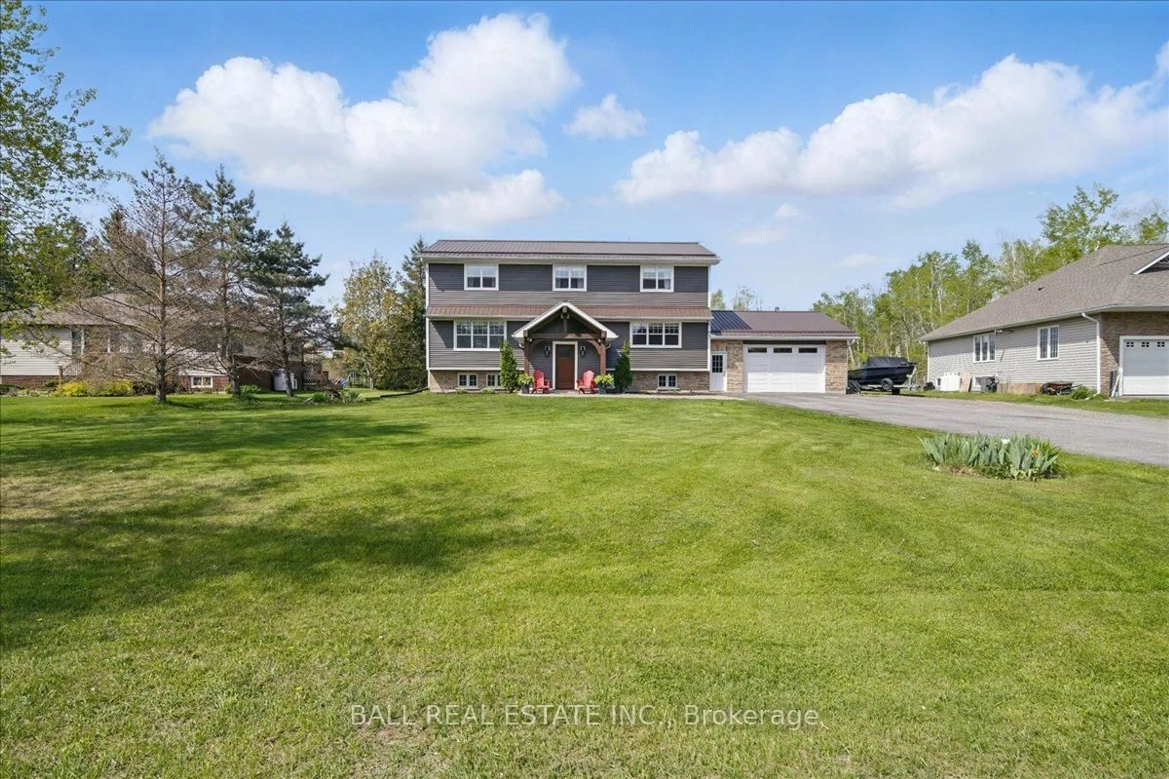 A pic from outside/outdoor area/front of a property/back of a property/a pic from drone, unknown for 1324 Young's Cove Rd, Selwyn Ontario K0L 1T0