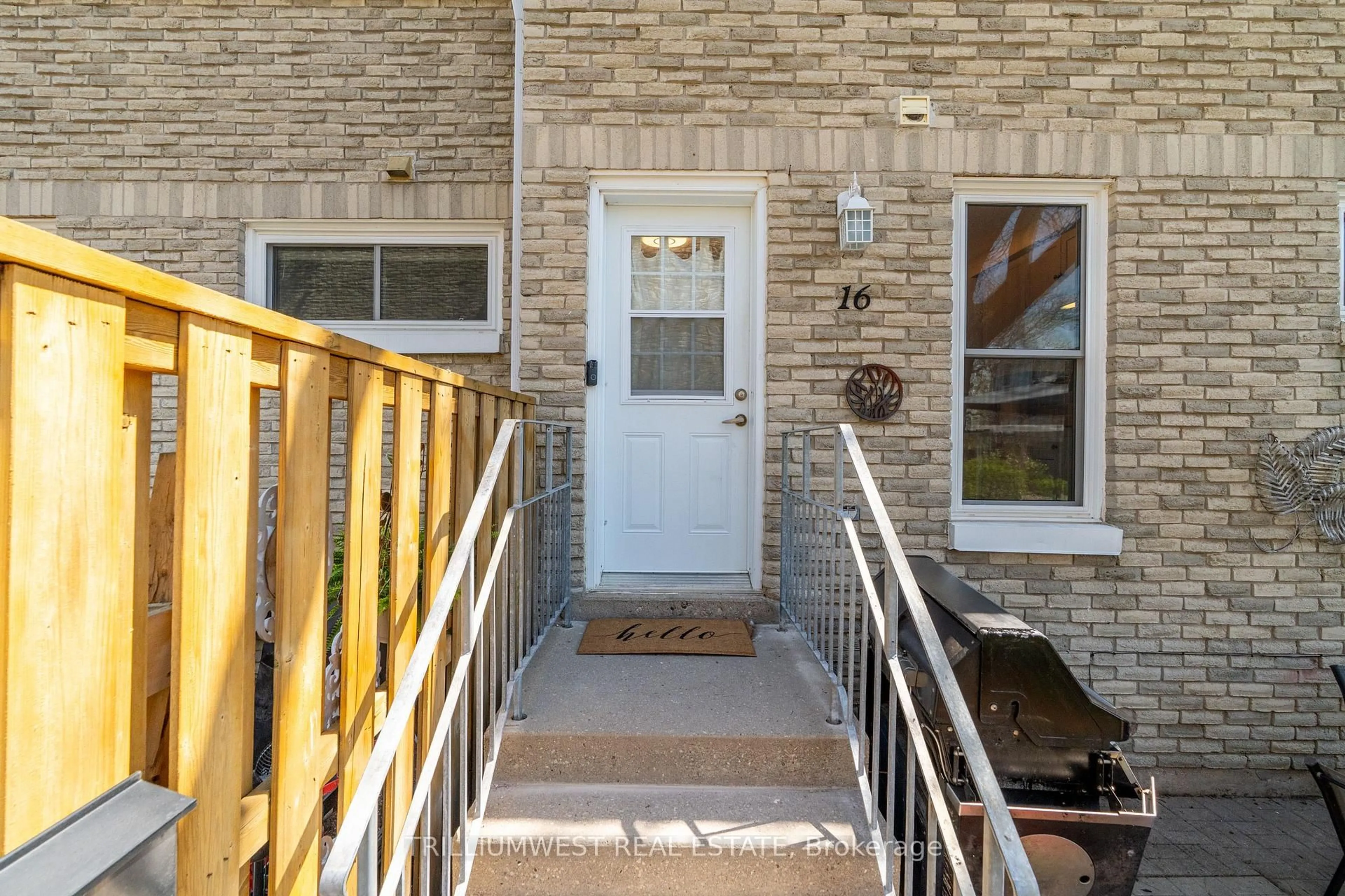 Unknown for 35 Breckenridge Dr #16, Kitchener Ontario N2B 3H5
