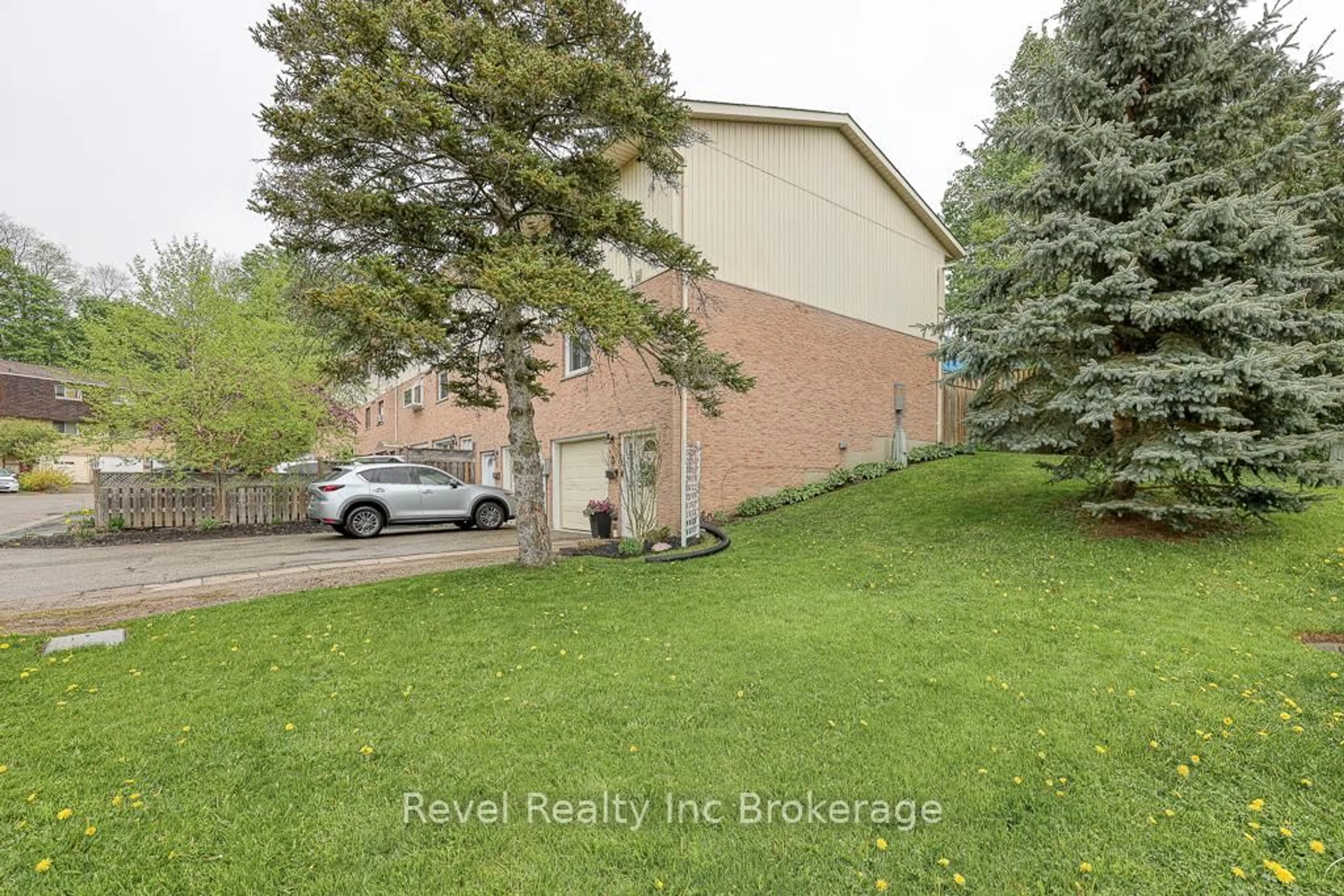 Unknown for 2 Marlboro Crt, Woodstock Ontario N4S 8P4