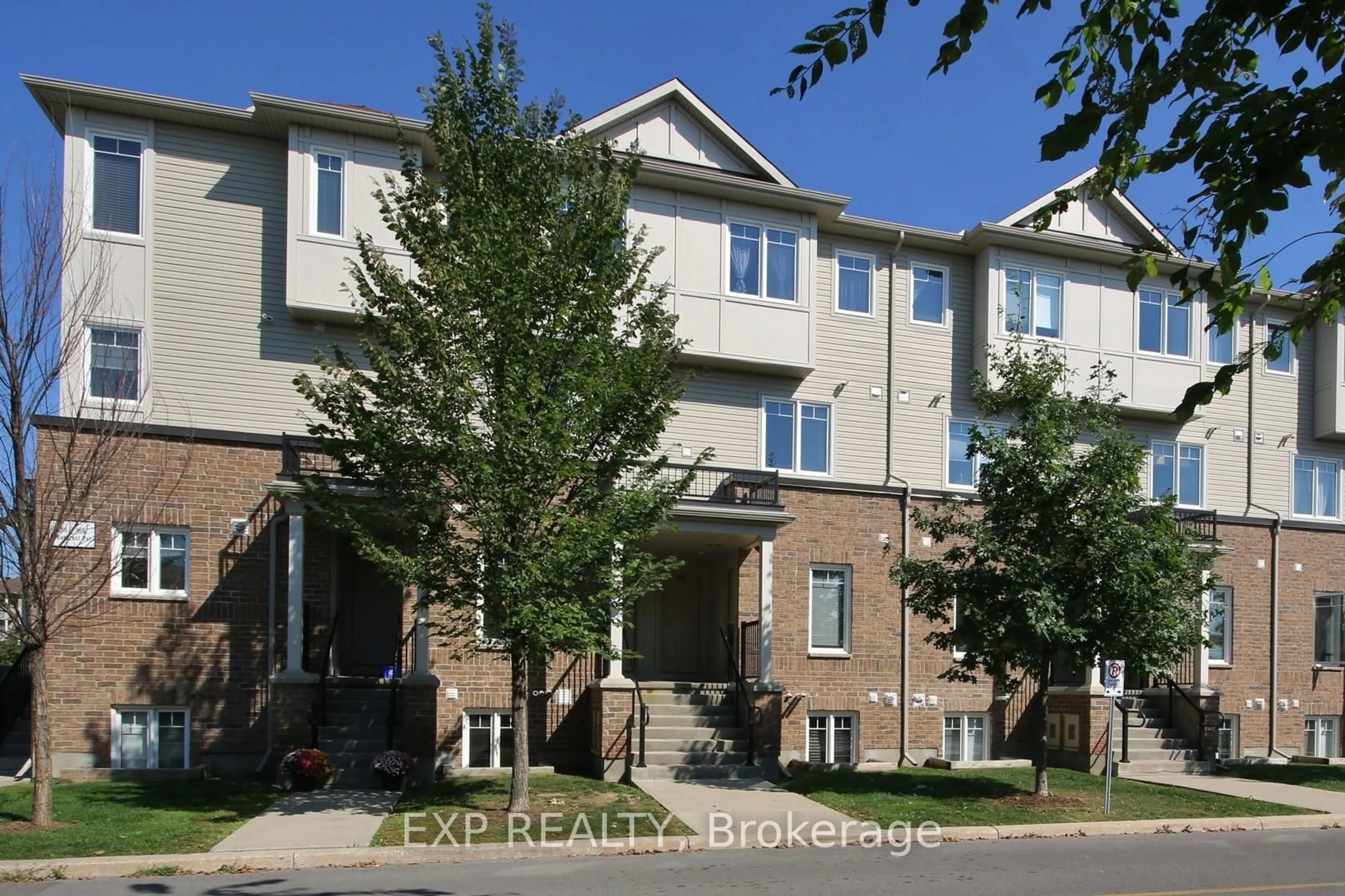 Unknown for 162 URBANCREST Private, Ottawa Ontario K2J 2S7