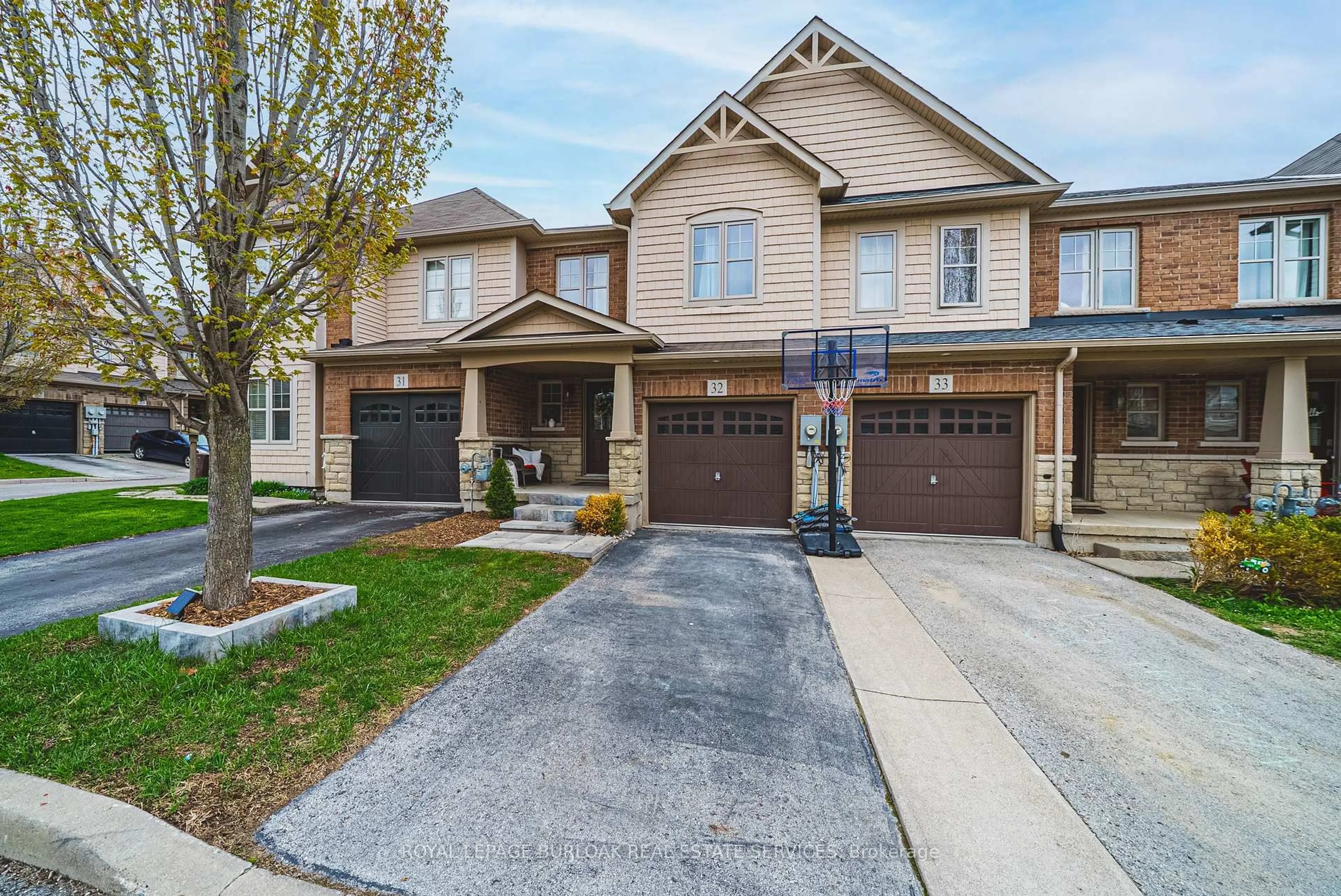 Home with brick exterior material, street for 10 Pumpkin Pass #32, Hamilton Ontario L0R 1C0