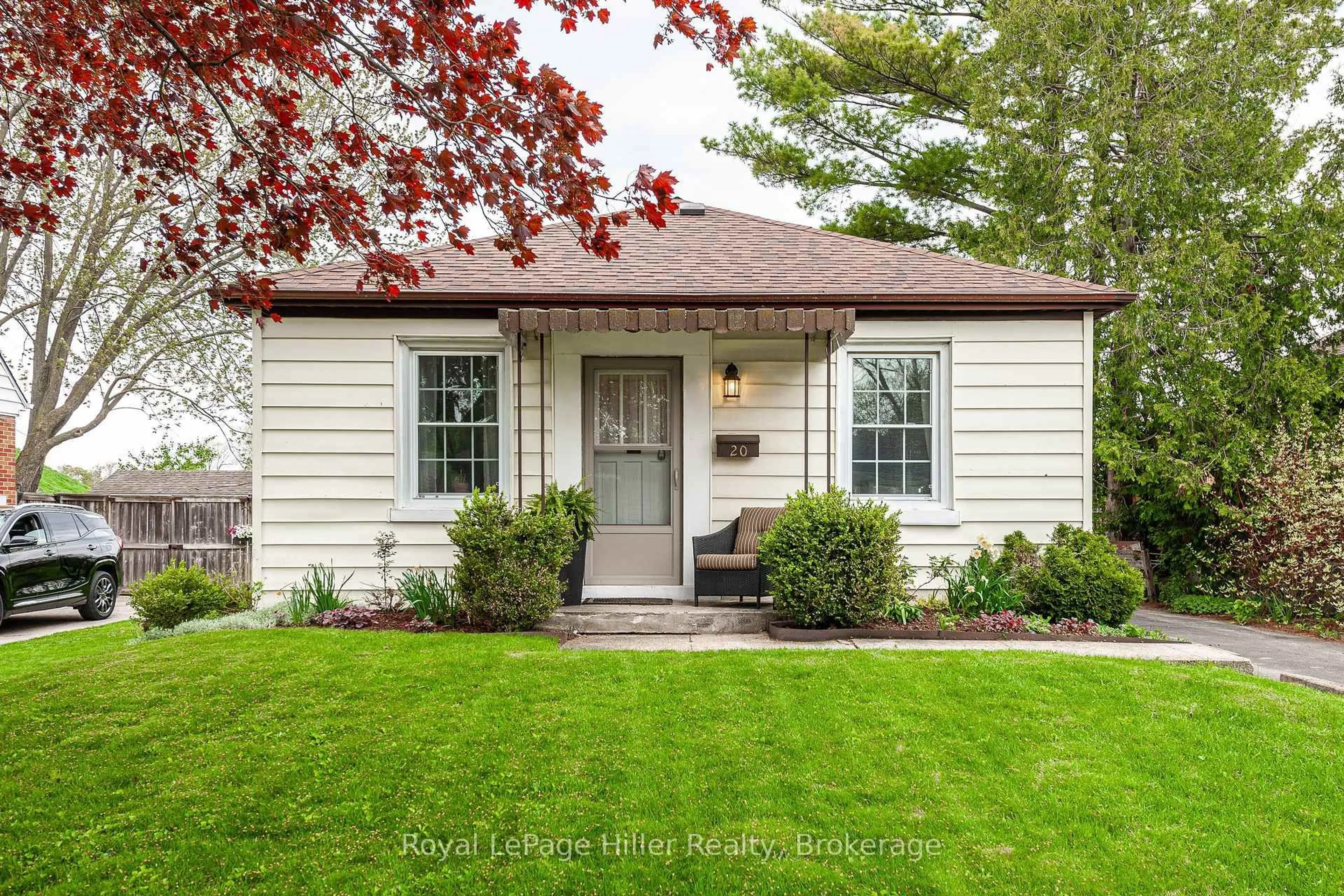 Home with vinyl exterior material, street for 20 Coriano St, Stratford Ontario N5A 6C3
