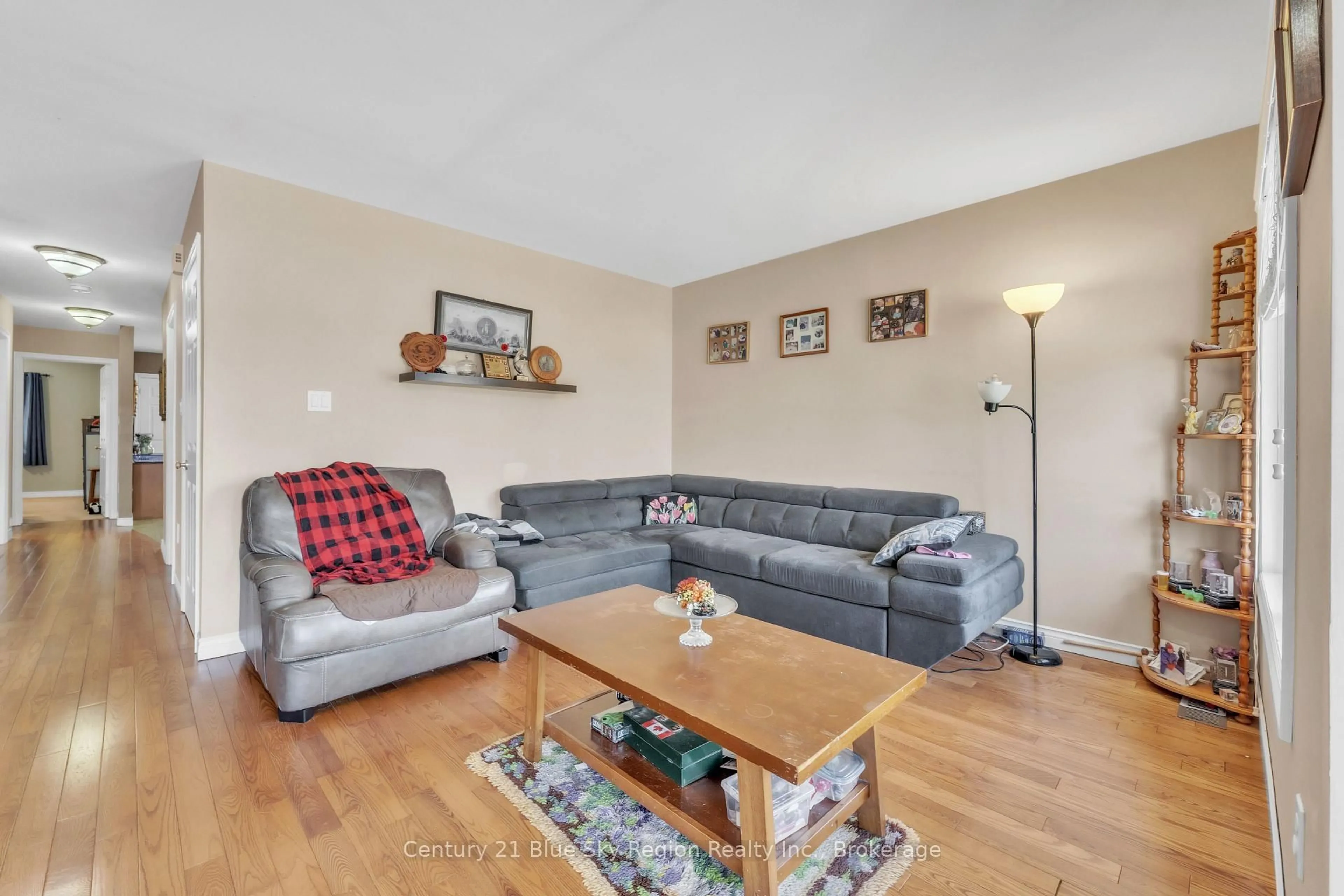 Living room with furniture, unknown for 24 Mariah St, North Bay Ontario P1A 4L9